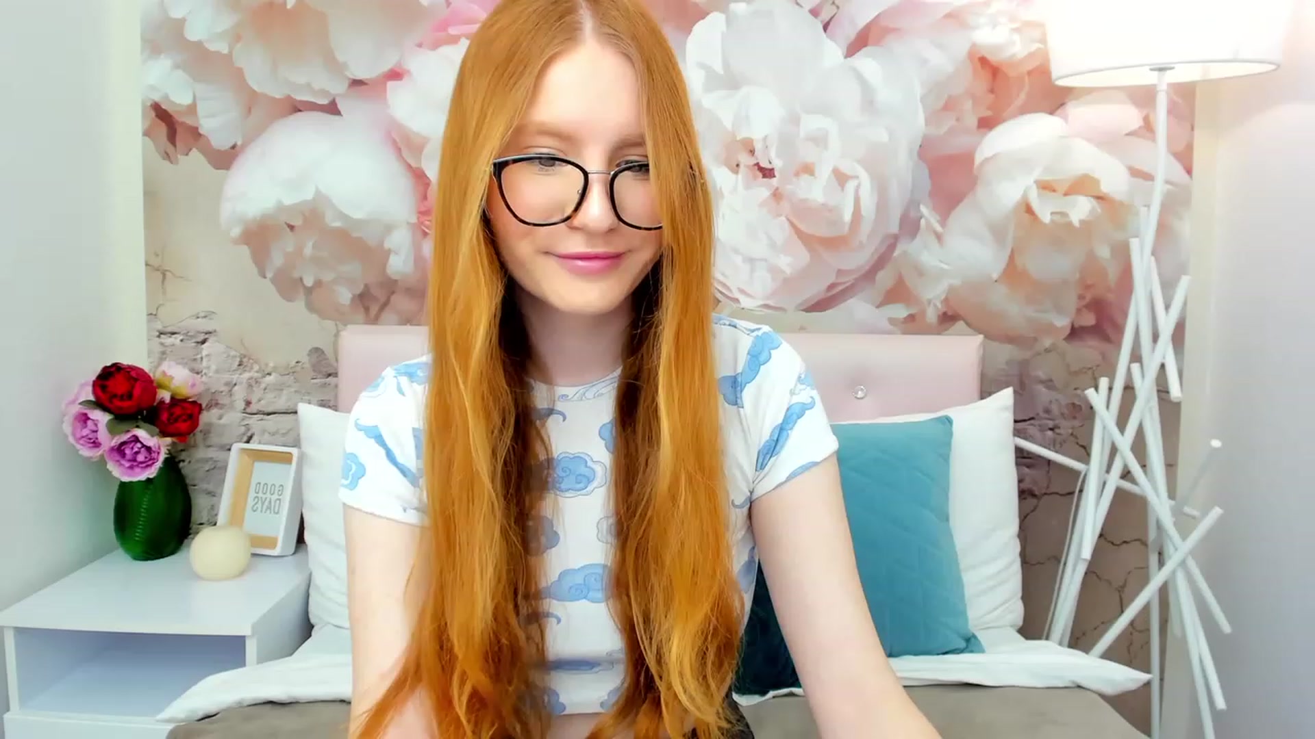 Gallery image thumbnail from MiyaFoxy's myfreecams stream on, 03/19/2023, 14:33 image 4 of 20