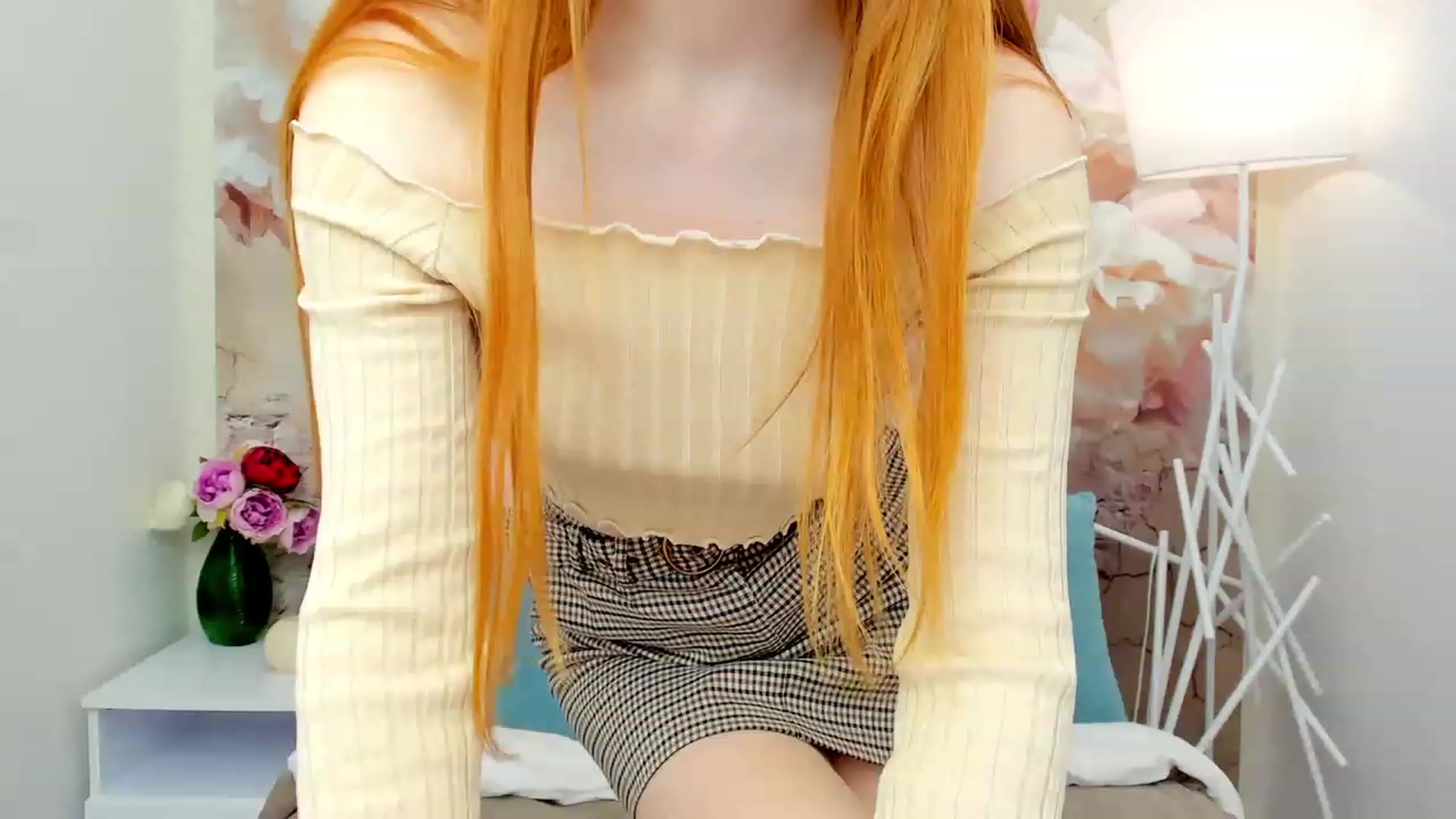 Gallery image thumbnail from MiyaFoxy's myfreecams stream on, 03/25/2023, 15:41 image 10 of 20