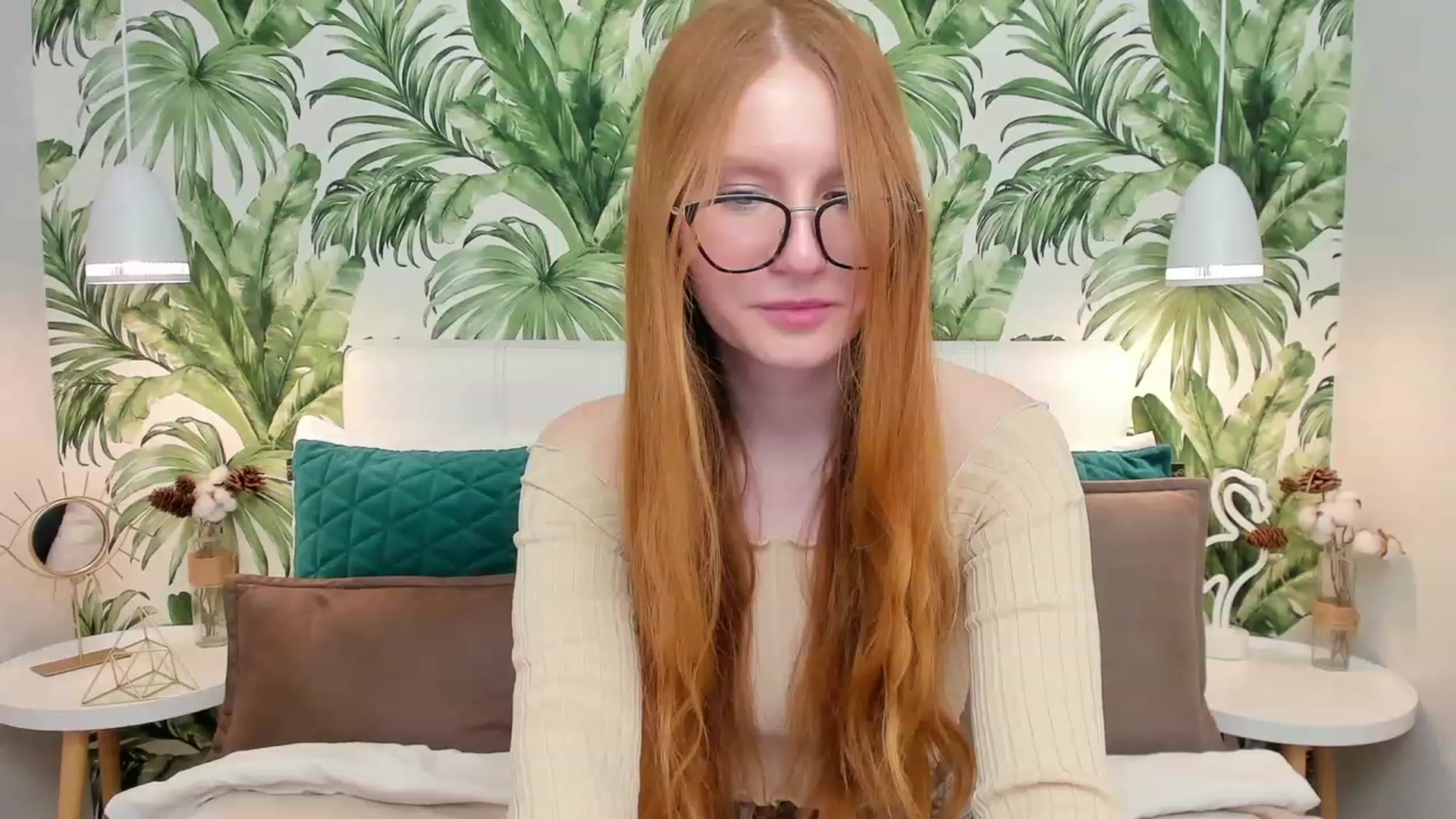 Gallery image thumbnail from MiyaFoxy's myfreecams stream on, 03/27/2023, 17:43 image 13 of 20