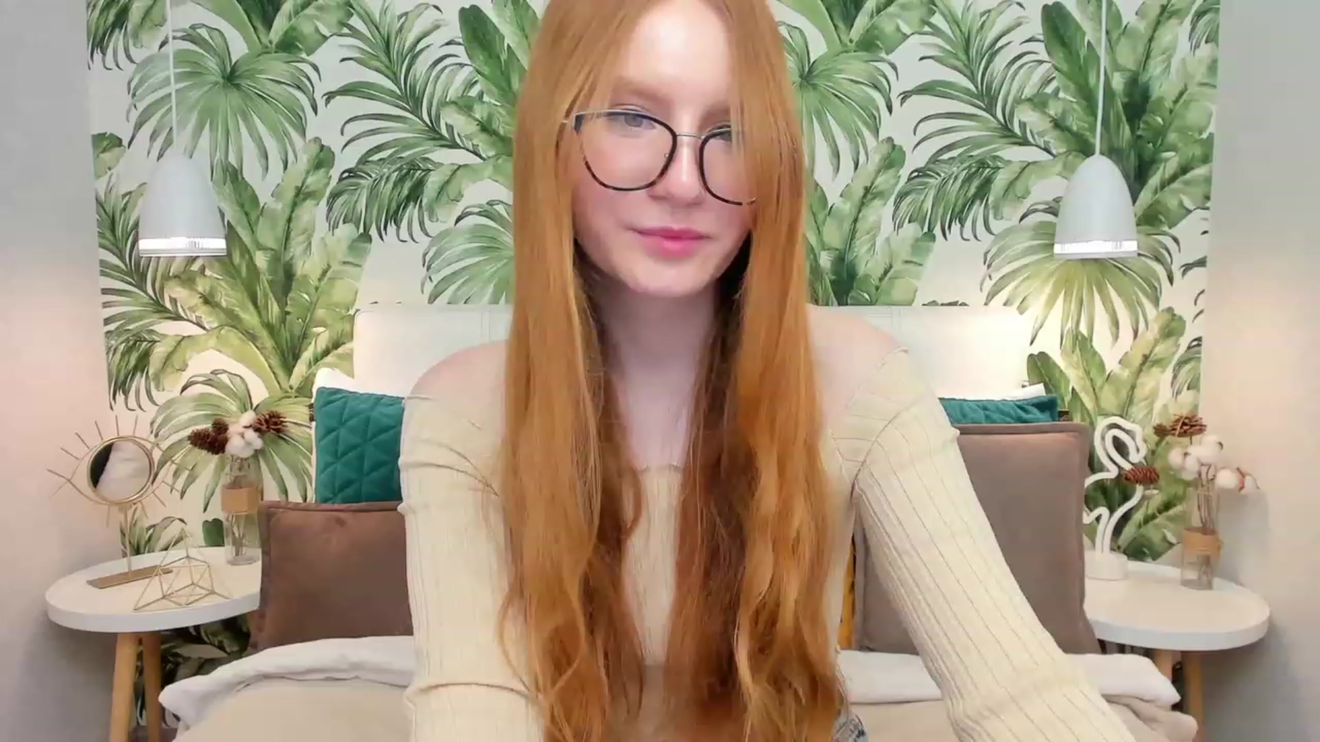 Gallery image thumbnail from MiyaFoxy's myfreecams stream on, 03/27/2023, 17:43 image 9 of 20