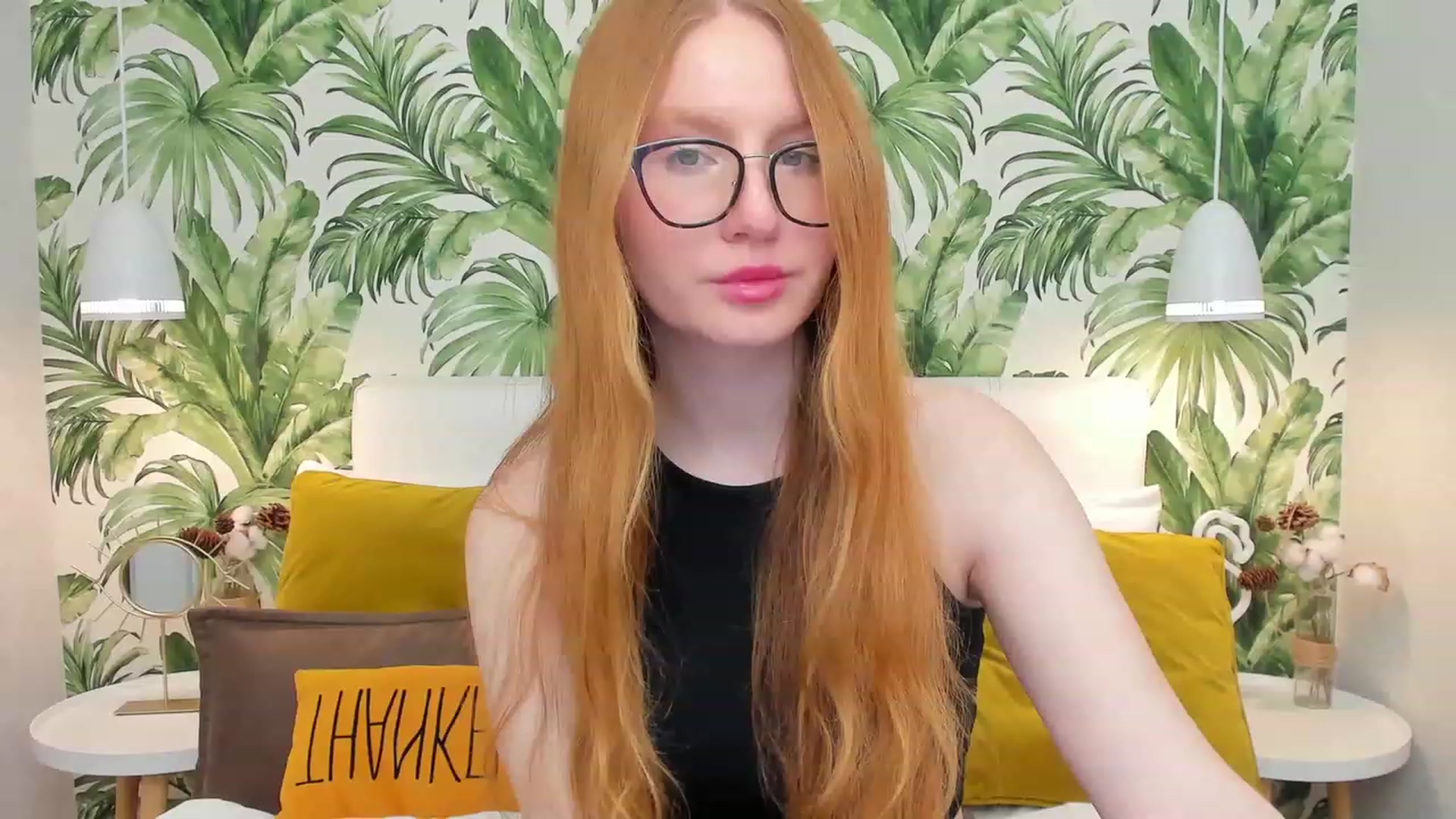 Gallery image thumbnail from MiyaFoxy's myfreecams stream on, 04/01/2023, 18:17 image 9 of 20