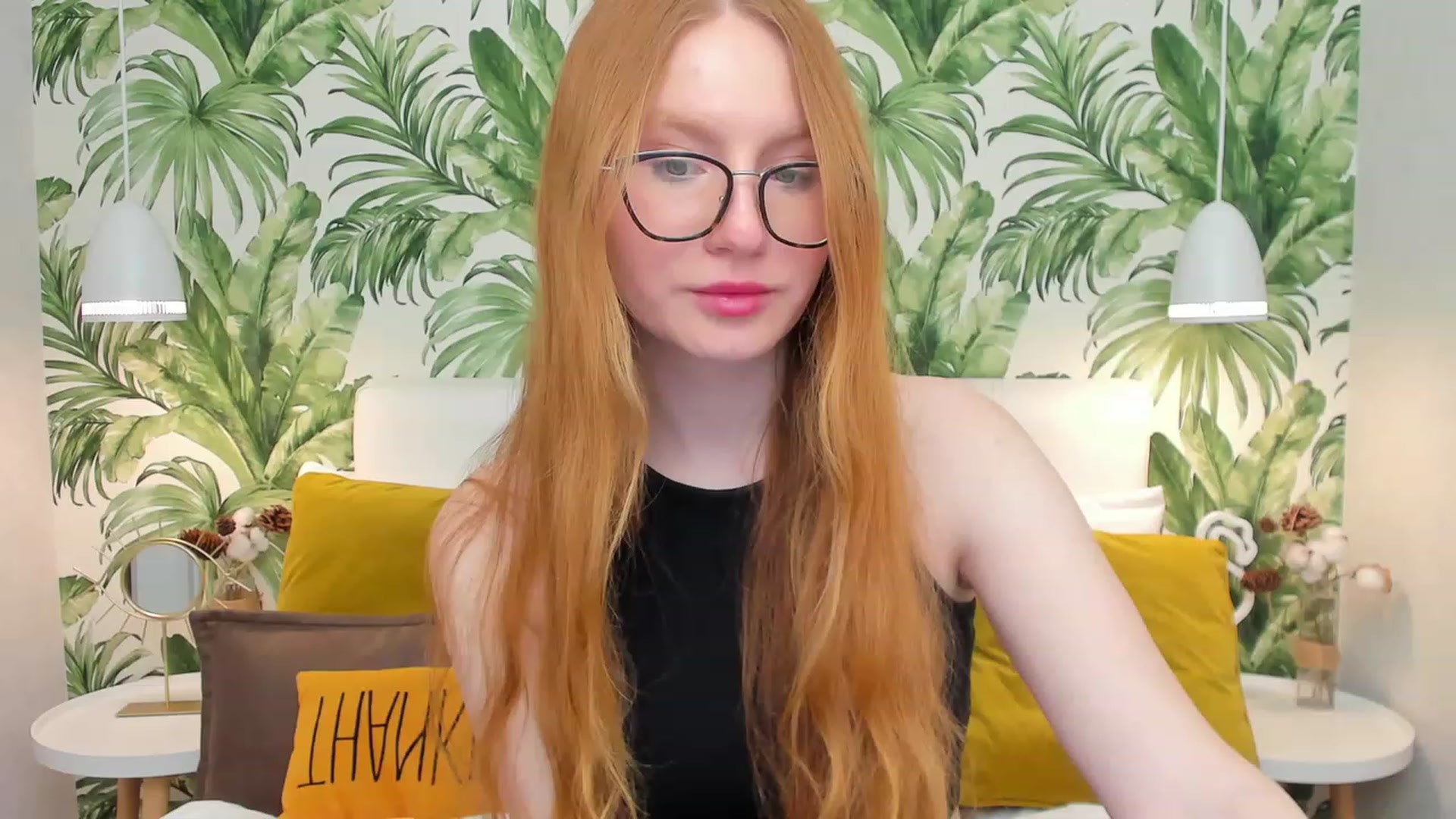 Gallery image thumbnail from MiyaFoxy's myfreecams stream on, 04/01/2023, 18:17 image 6 of 20
