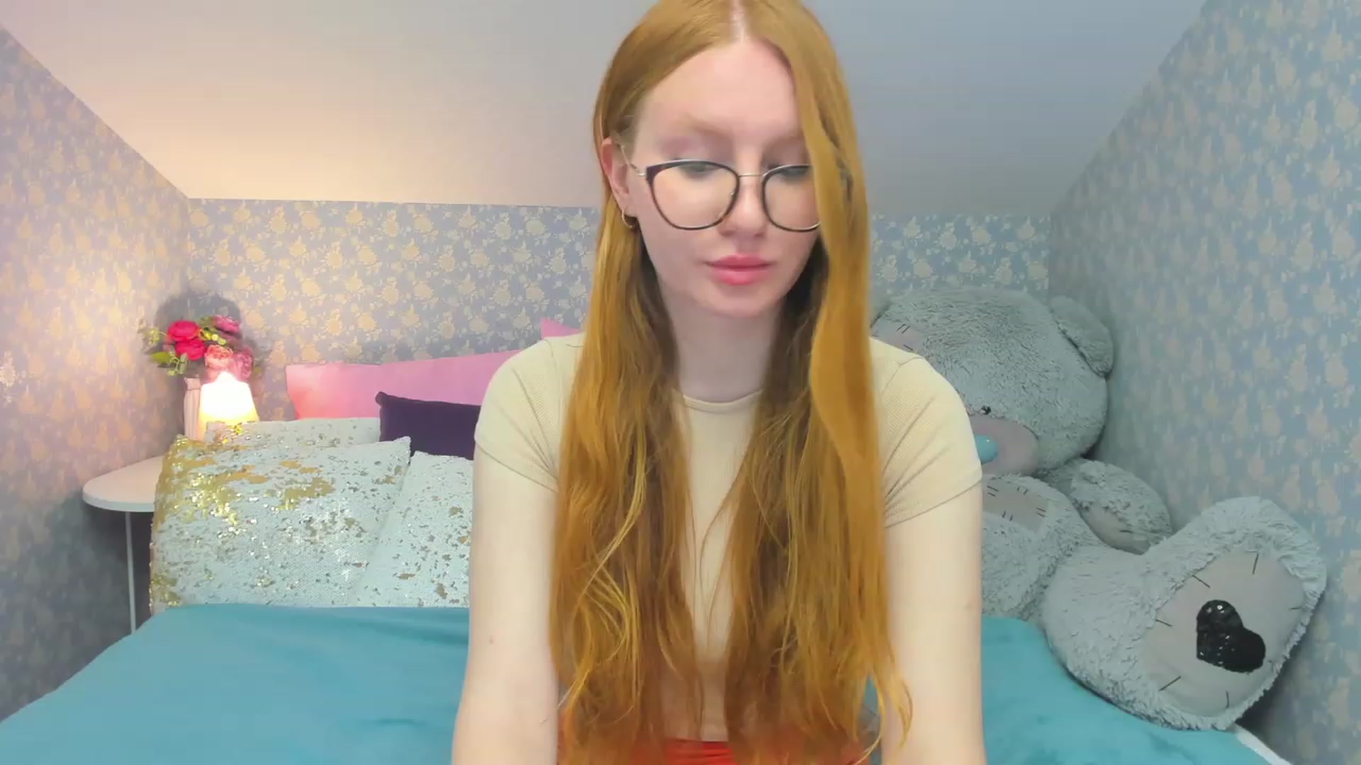 Gallery image thumbnail from MiyaFoxy's myfreecams stream on, 04/23/2023, 16:57 image 1 of 20