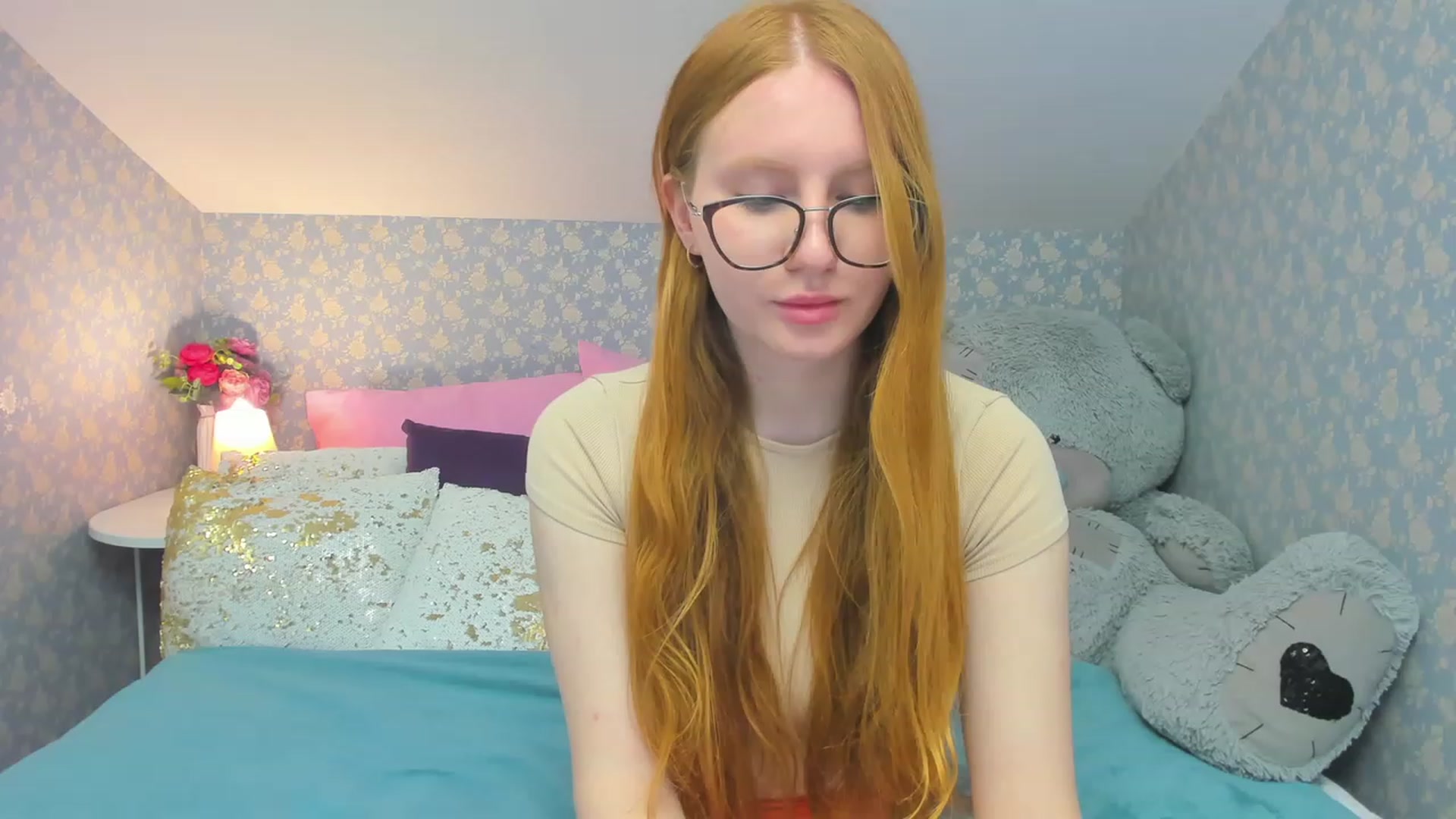 Gallery image thumbnail from MiyaFoxy's myfreecams stream on, 04/23/2023, 16:57 image 2 of 20