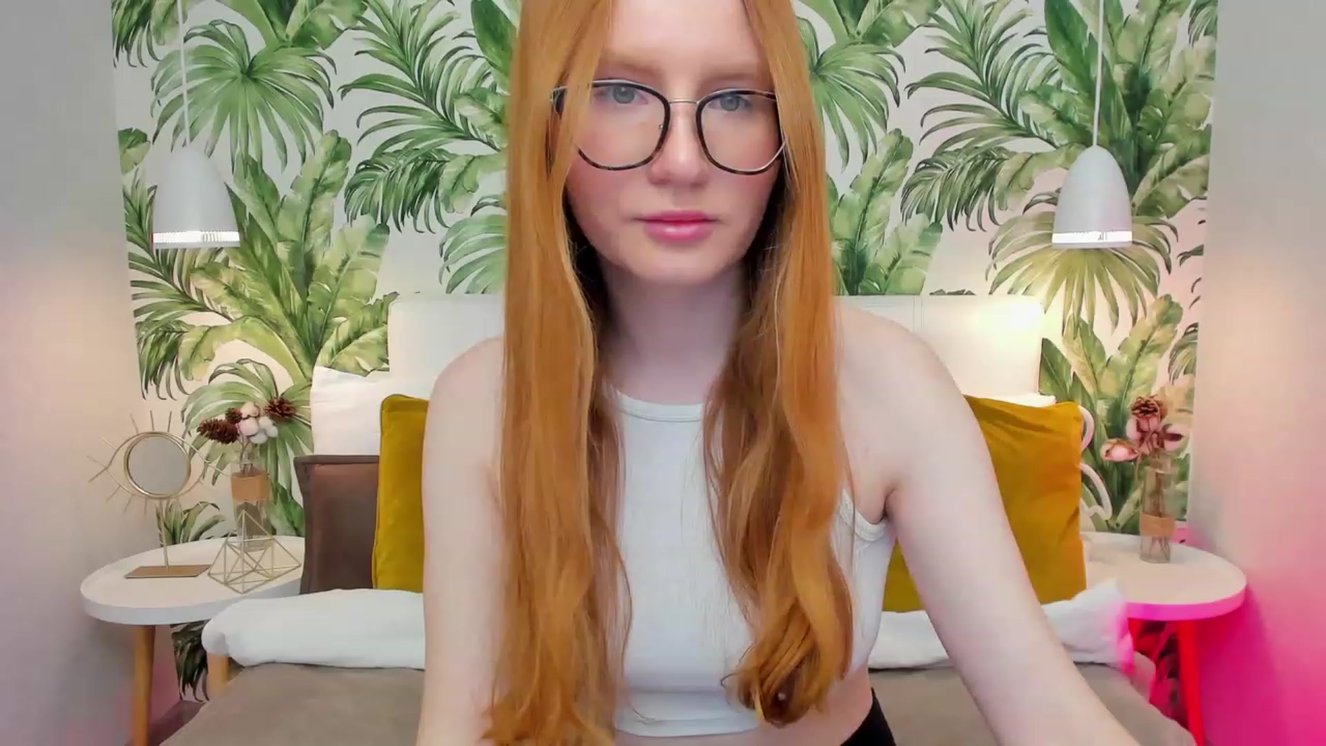 Gallery image thumbnail from MiyaFoxy's myfreecams stream on, 05/06/2023, 14:15 image 18 of 20