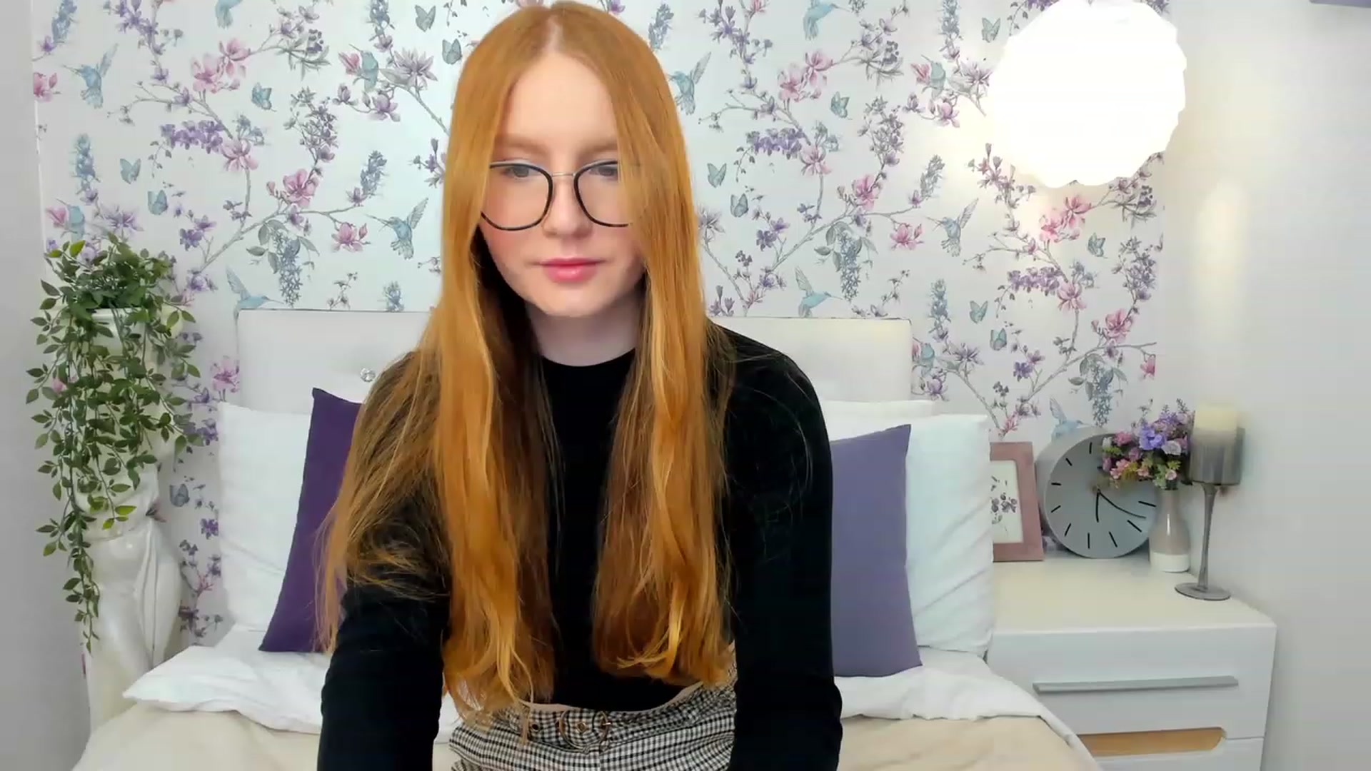 Gallery image thumbnail from MiyaFoxy's myfreecams stream on, 05/12/2023, 14:08 image 17 of 20