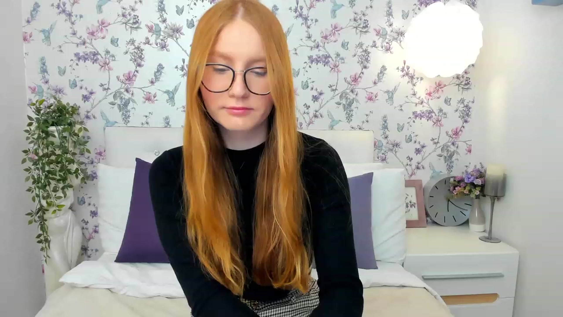 Gallery image thumbnail from MiyaFoxy's myfreecams stream on, 05/12/2023, 14:08 image 14 of 20