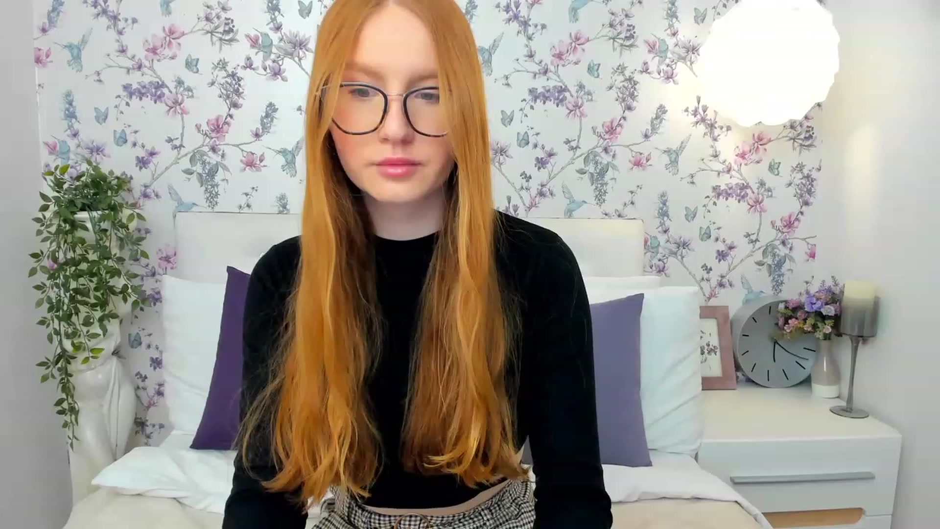 Gallery image thumbnail from MiyaFoxy's myfreecams stream on, 05/12/2023, 14:08 image 5 of 20