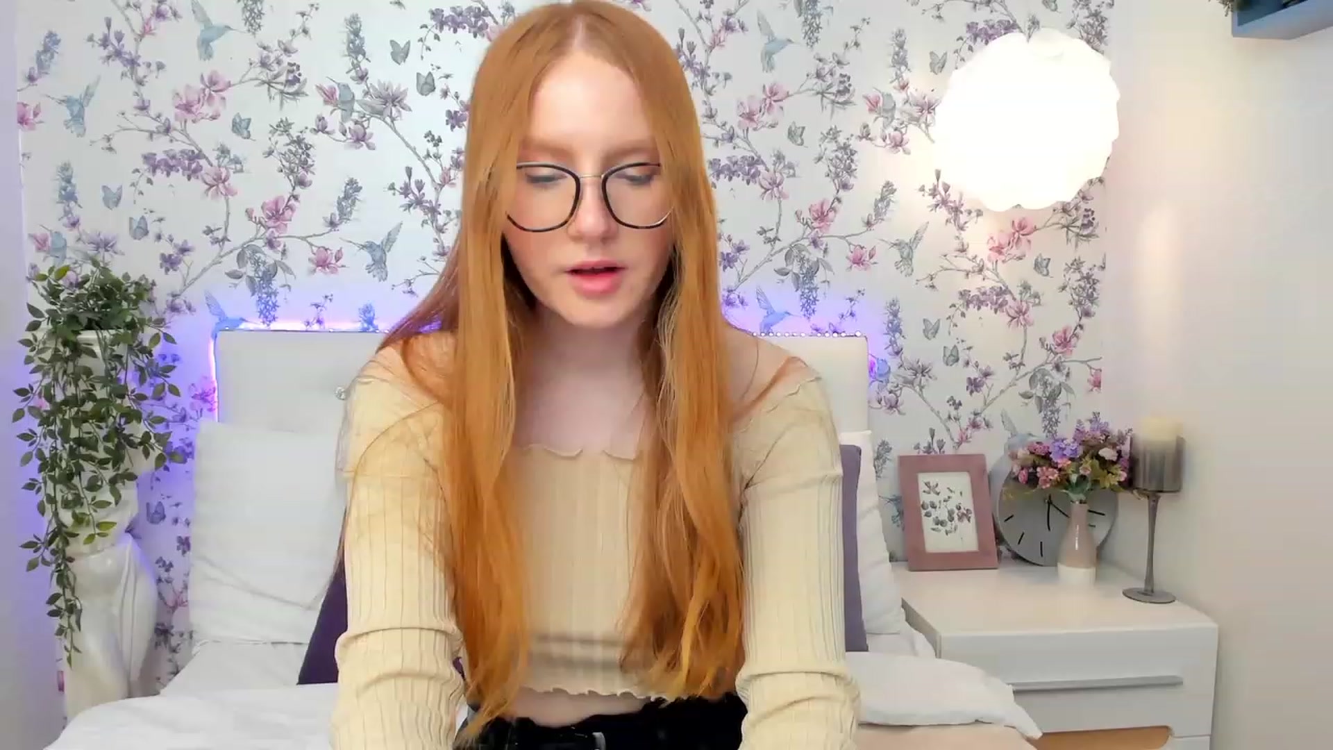 Gallery image thumbnail from MiyaFoxy's myfreecams stream on, 05/14/2023, 16:03 image 20 of 20