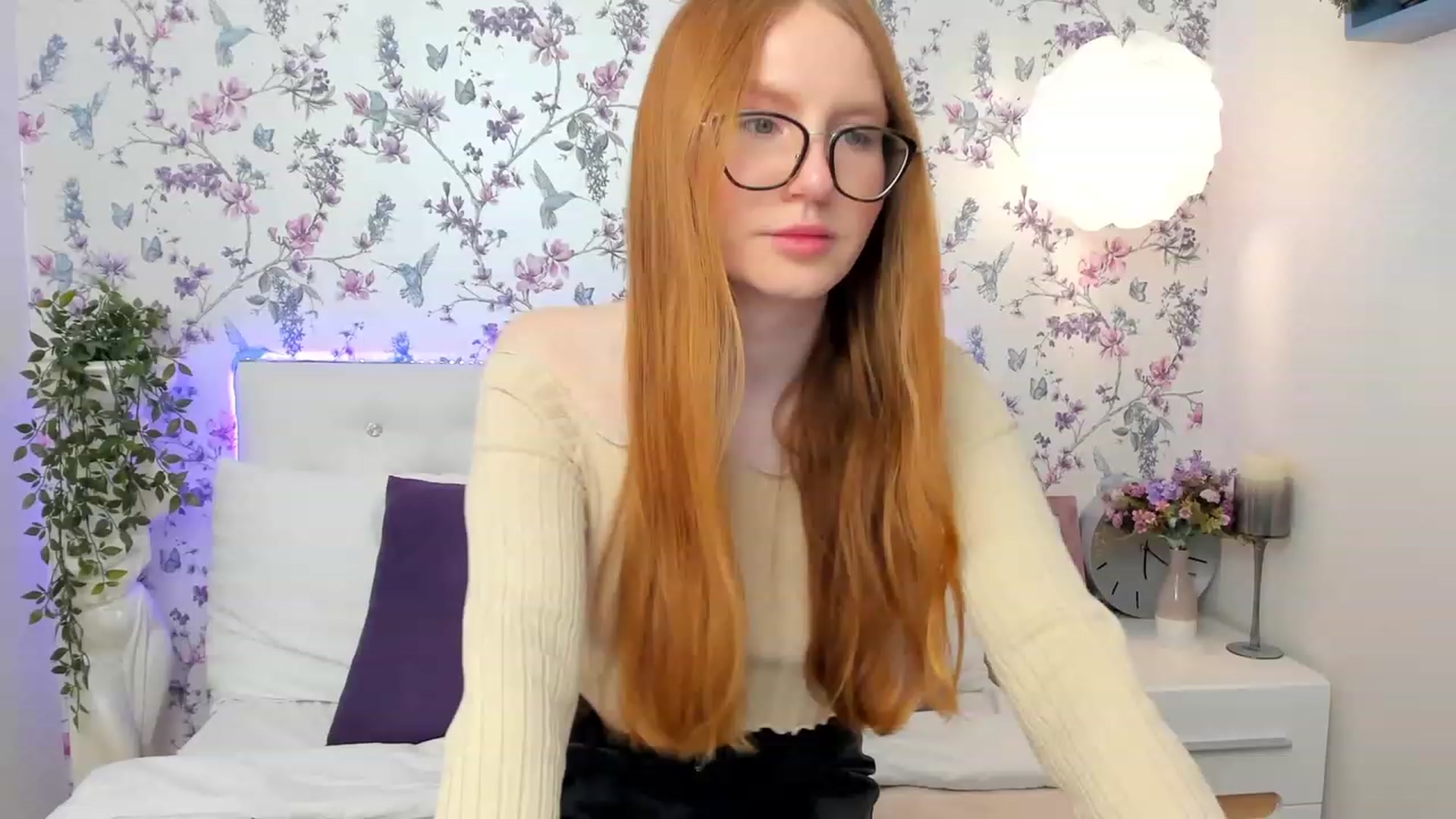 Gallery image thumbnail from MiyaFoxy's myfreecams stream on, 05/14/2023, 16:27 image 1 of 20