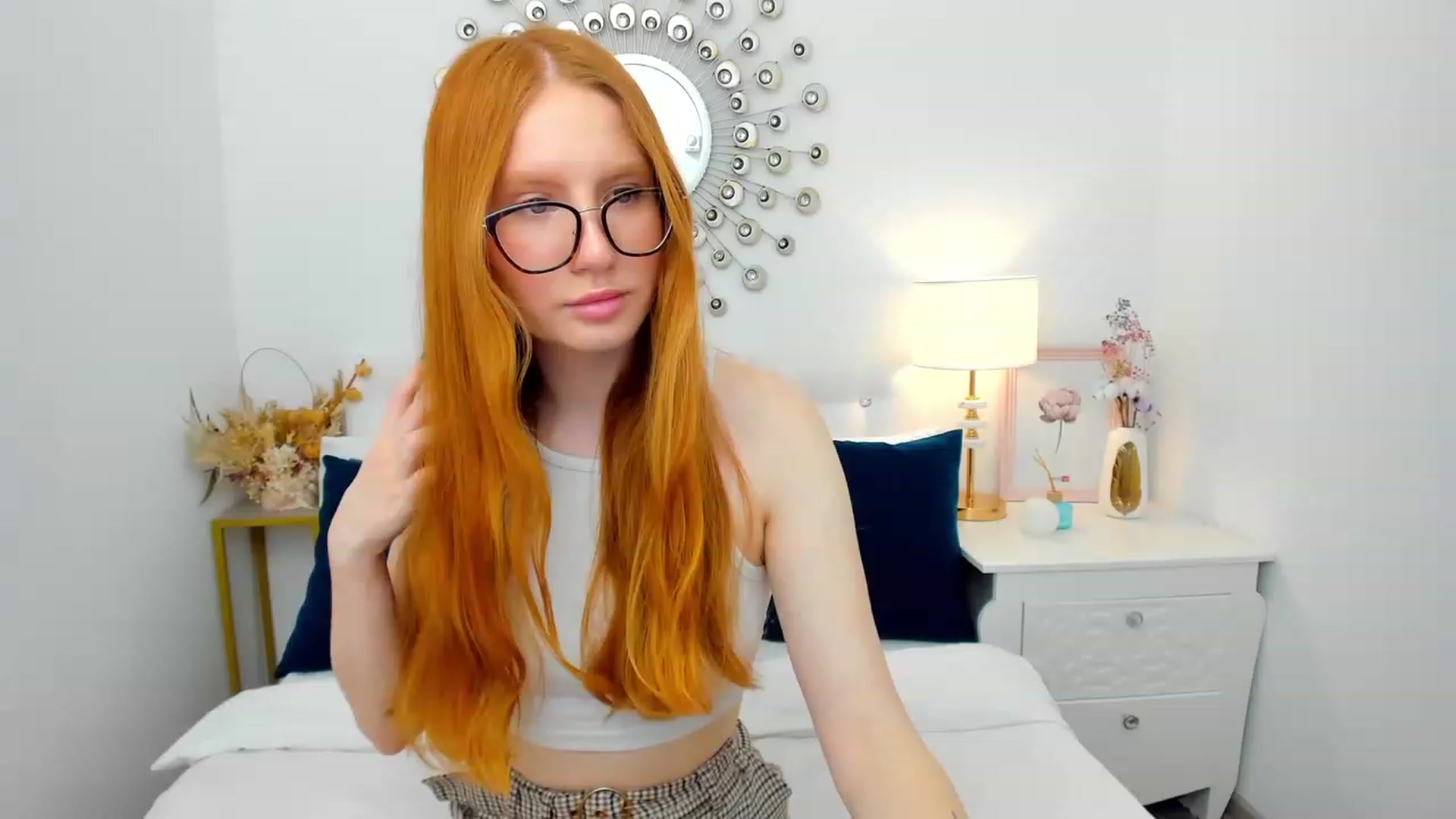 Gallery image thumbnail from MiyaFoxy's myfreecams stream on, 05/27/2023, 12:35 image 8 of 20