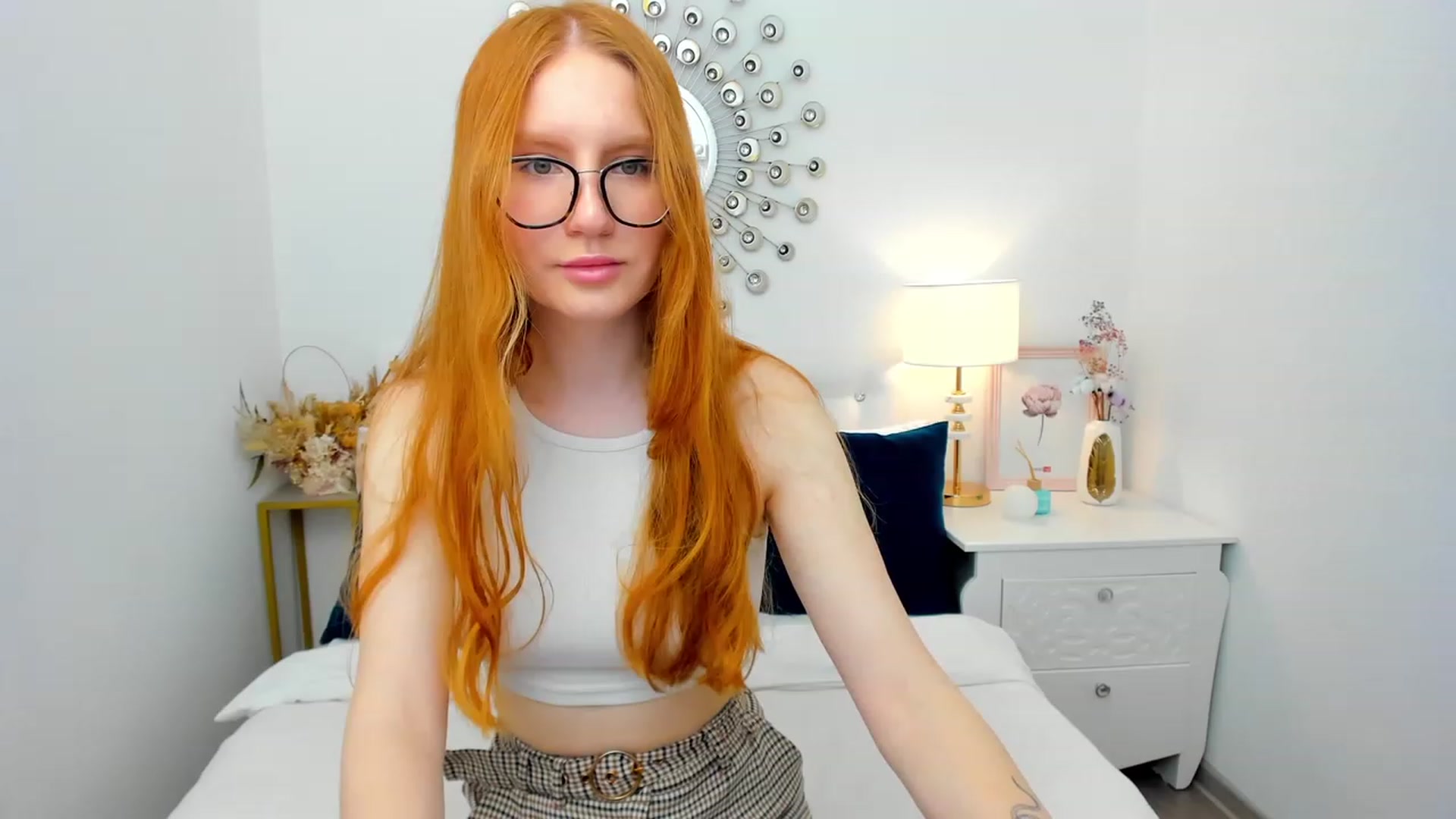 Gallery image thumbnail from MiyaFoxy's myfreecams stream on, 05/27/2023, 12:35 image 6 of 20