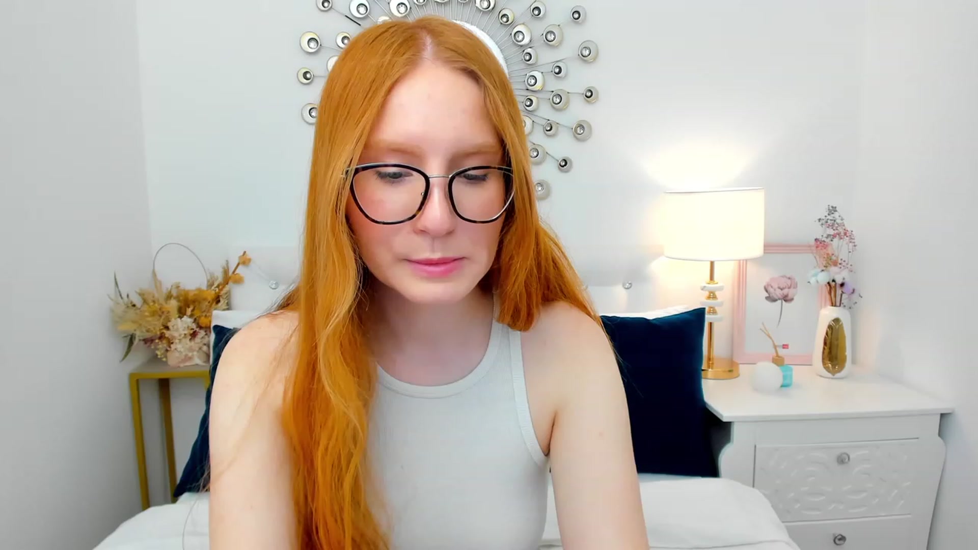 Gallery image thumbnail from MiyaFoxy's myfreecams stream on, 05/27/2023, 12:35 image 18 of 20