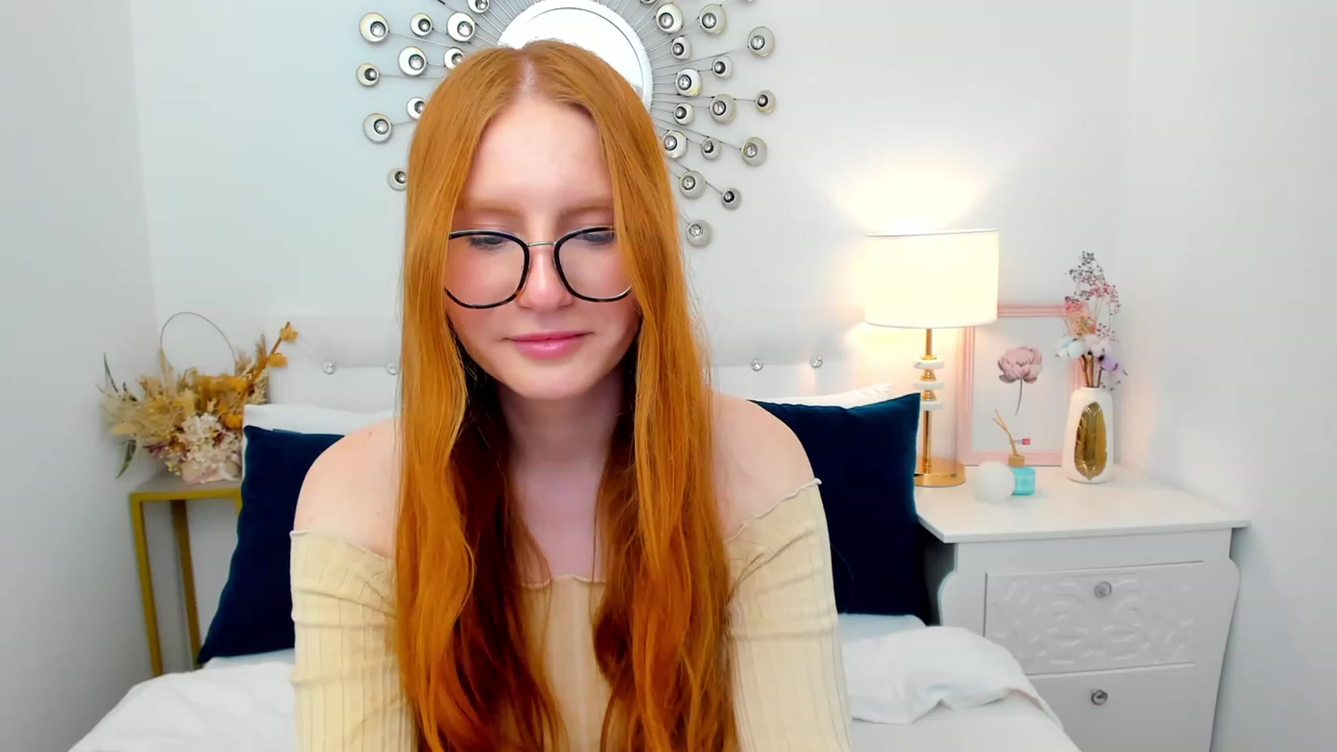 Gallery image thumbnail from MiyaFoxy's myfreecams stream on, 05/27/2023, 14:46 image 18 of 20