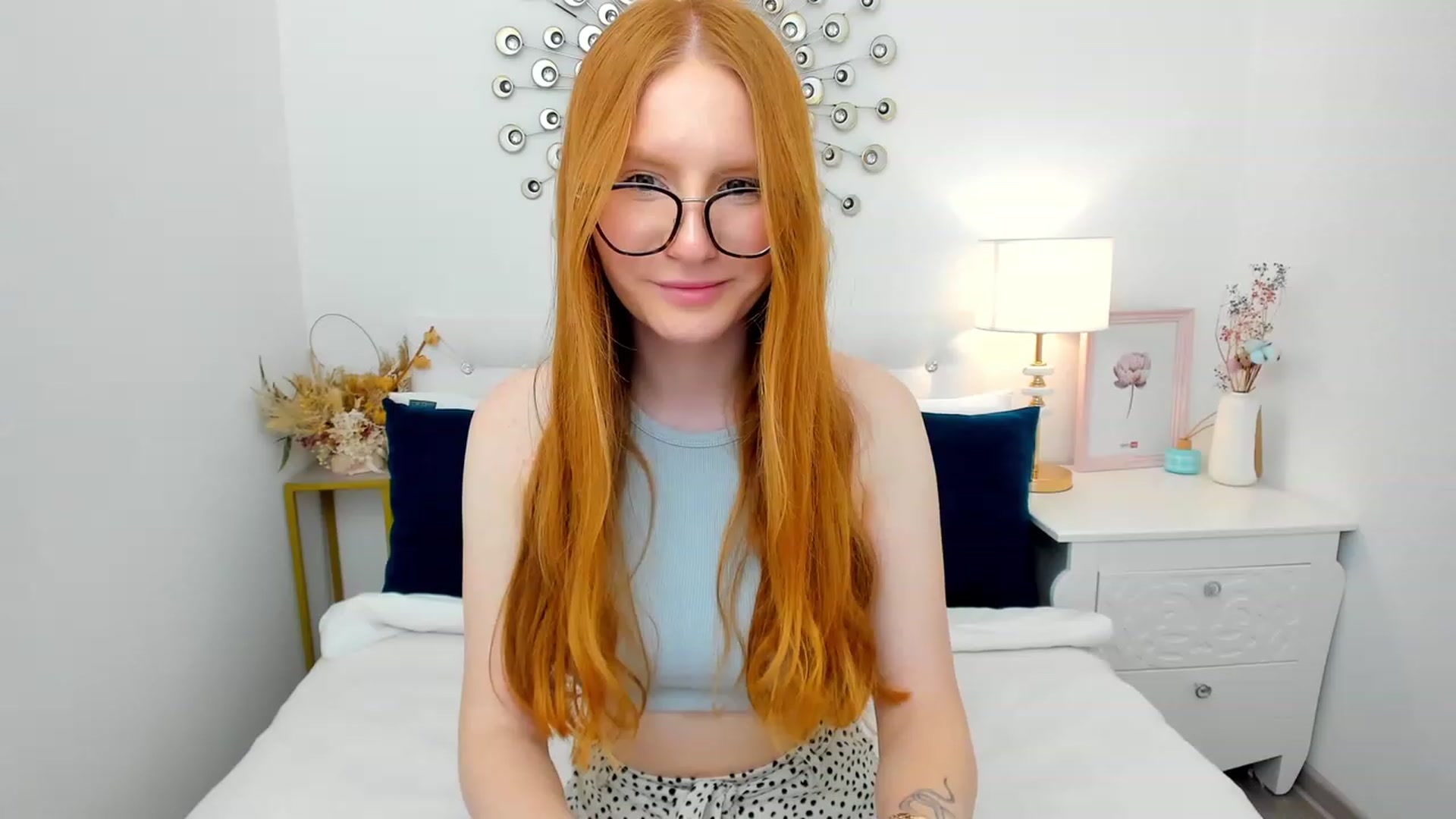 Gallery image thumbnail from MiyaFoxy's myfreecams stream on, 05/31/2023, 15:15 image 15 of 20