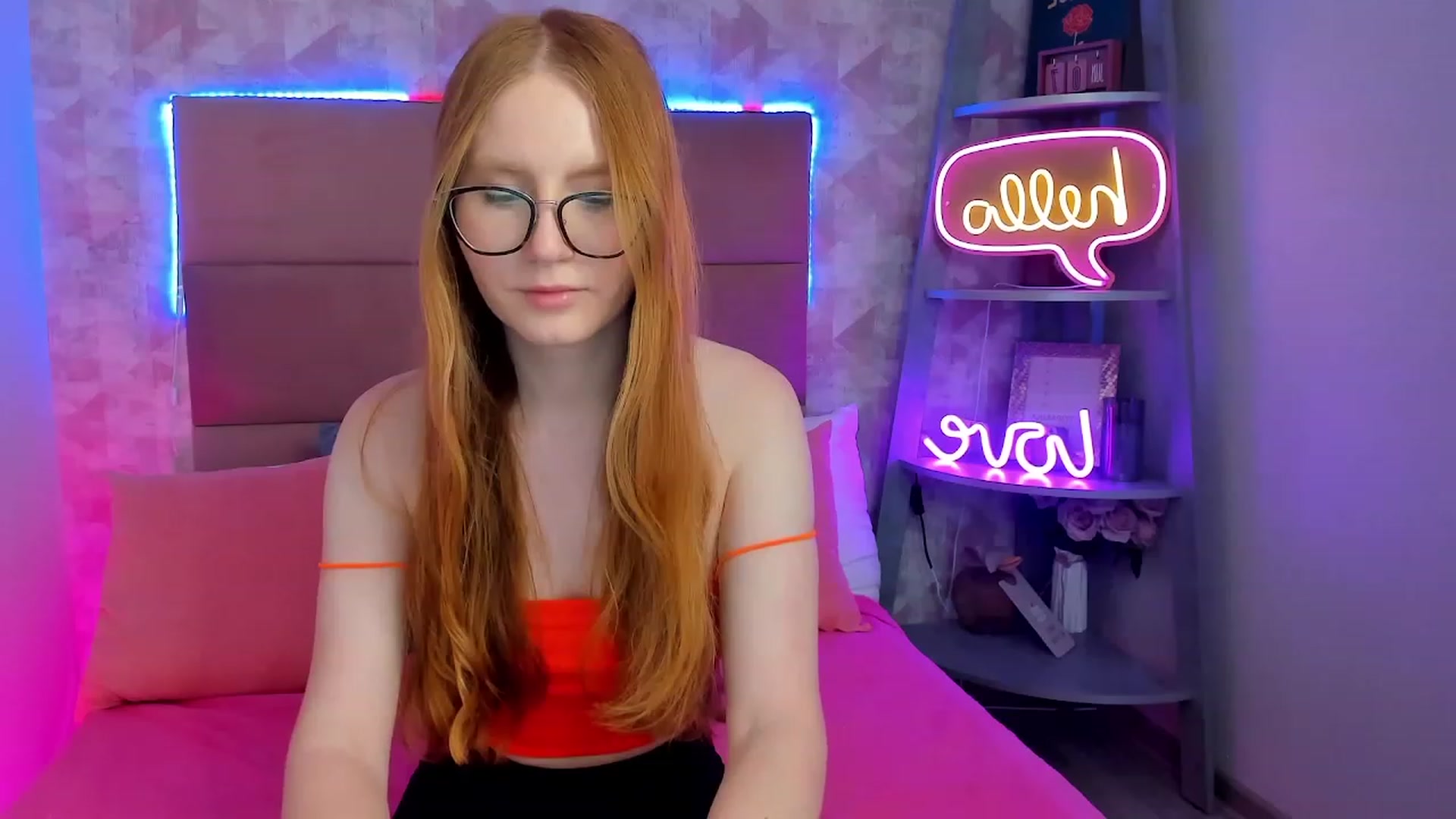 Gallery image thumbnail from MiyaFoxy's myfreecams stream on, 06/10/2023, 13:46 image 18 of 20