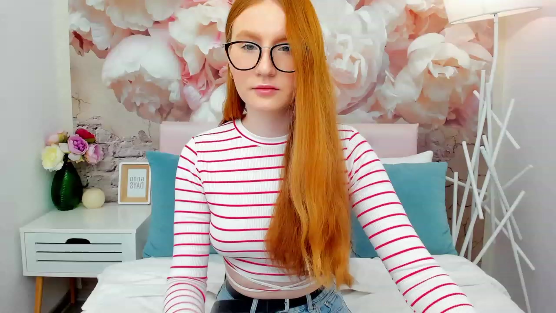 Gallery image thumbnail from MiyaFoxy's myfreecams stream on, 06/13/2023, 09:06 image 6 of 20