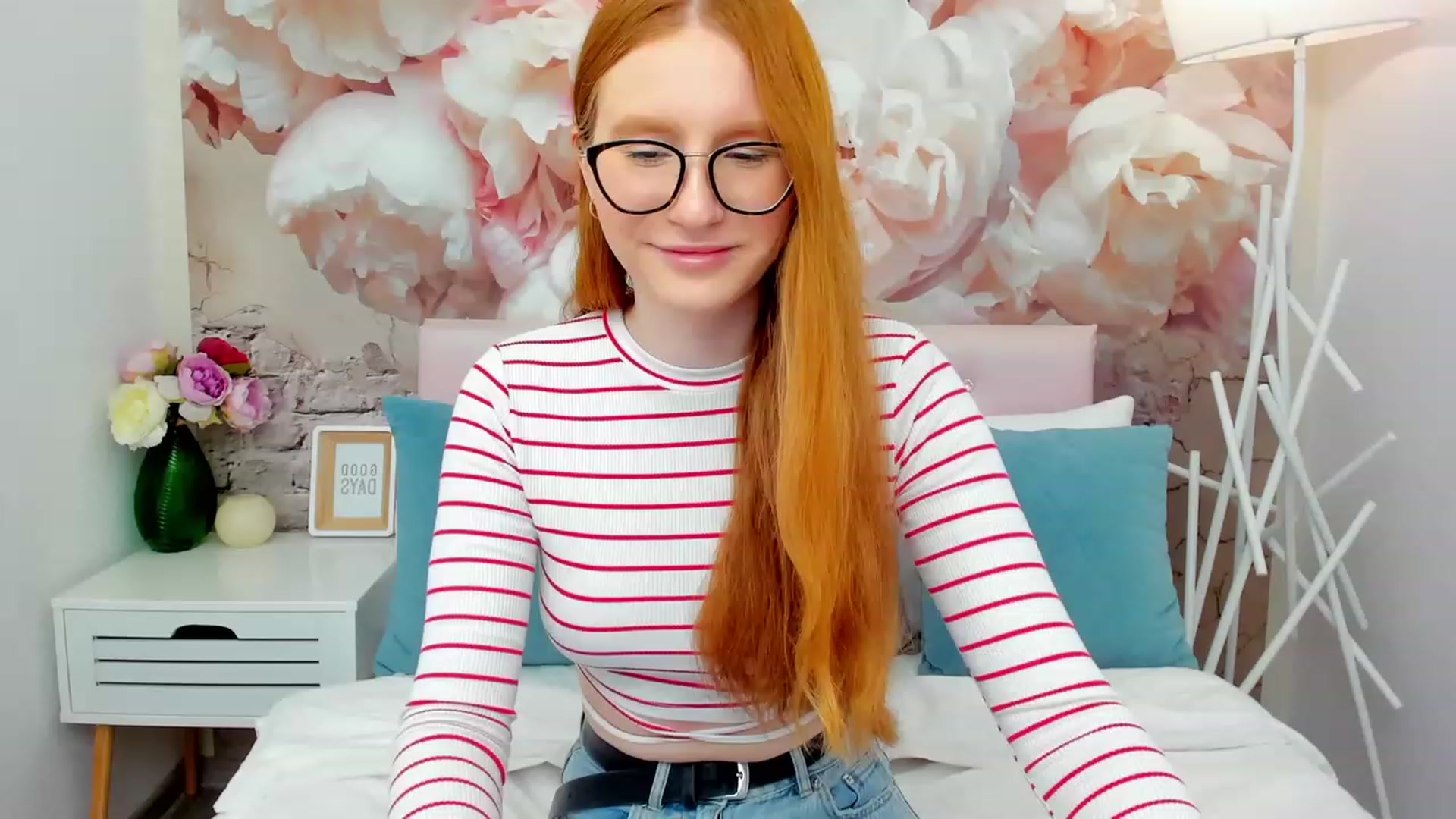 Gallery image thumbnail from MiyaFoxy's myfreecams stream on, 06/13/2023, 09:06 image 2 of 20
