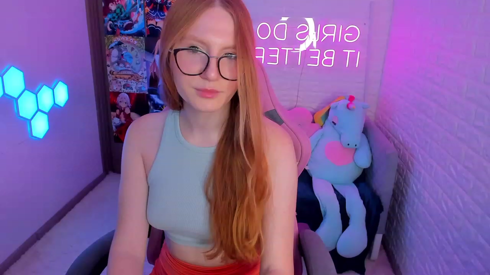 Gallery image thumbnail from MiyaFoxy's myfreecams stream on, 06/24/2023, 13:09 image 2 of 20
