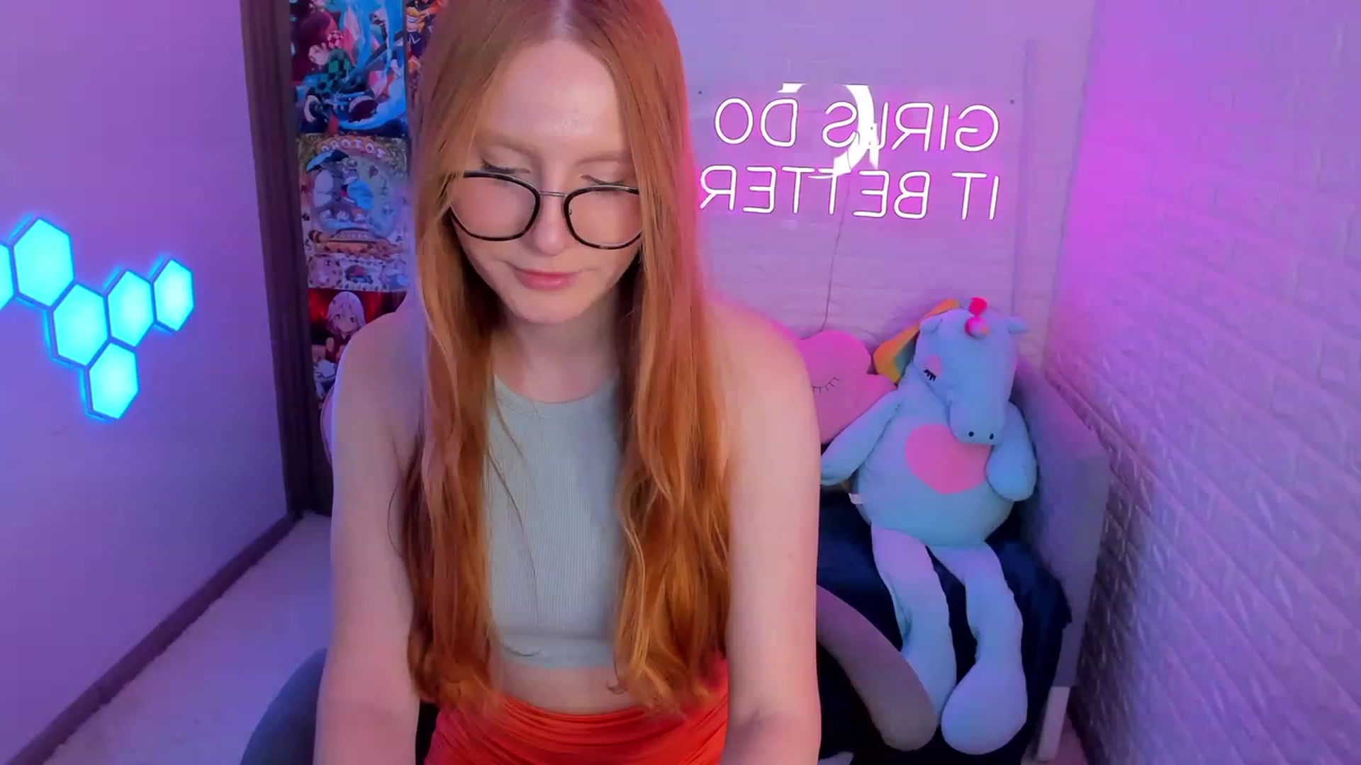 Gallery image thumbnail from MiyaFoxy's myfreecams stream on, 06/24/2023, 13:40 image 7 of 20
