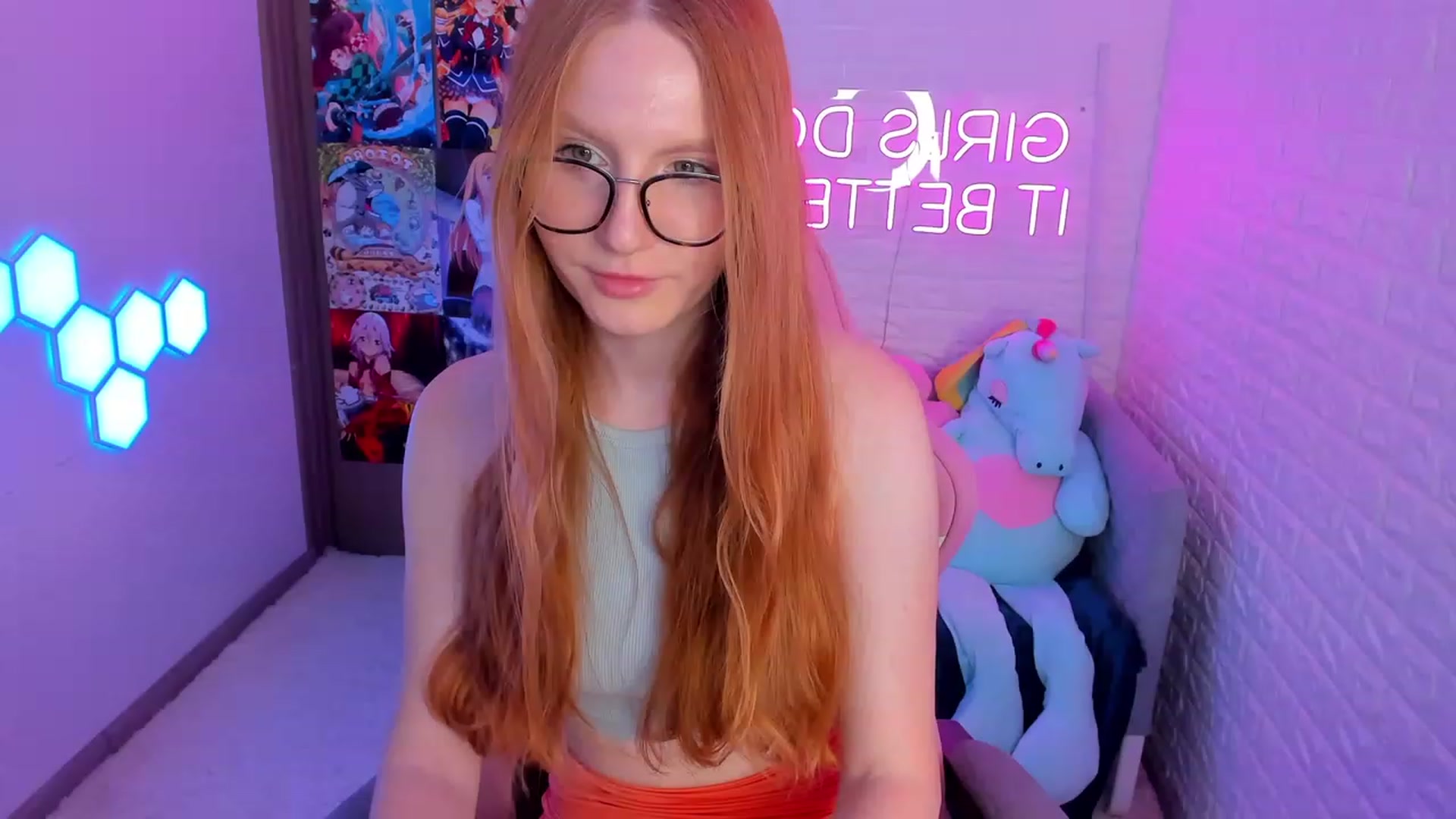 Gallery image thumbnail from MiyaFoxy's myfreecams stream on, 06/24/2023, 13:40 image 3 of 20