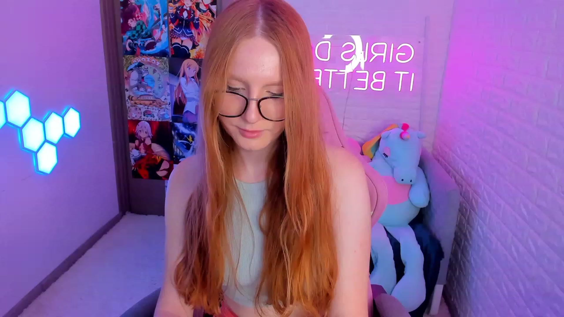 Gallery image thumbnail from MiyaFoxy's myfreecams stream on, 06/24/2023, 13:40 image 1 of 20
