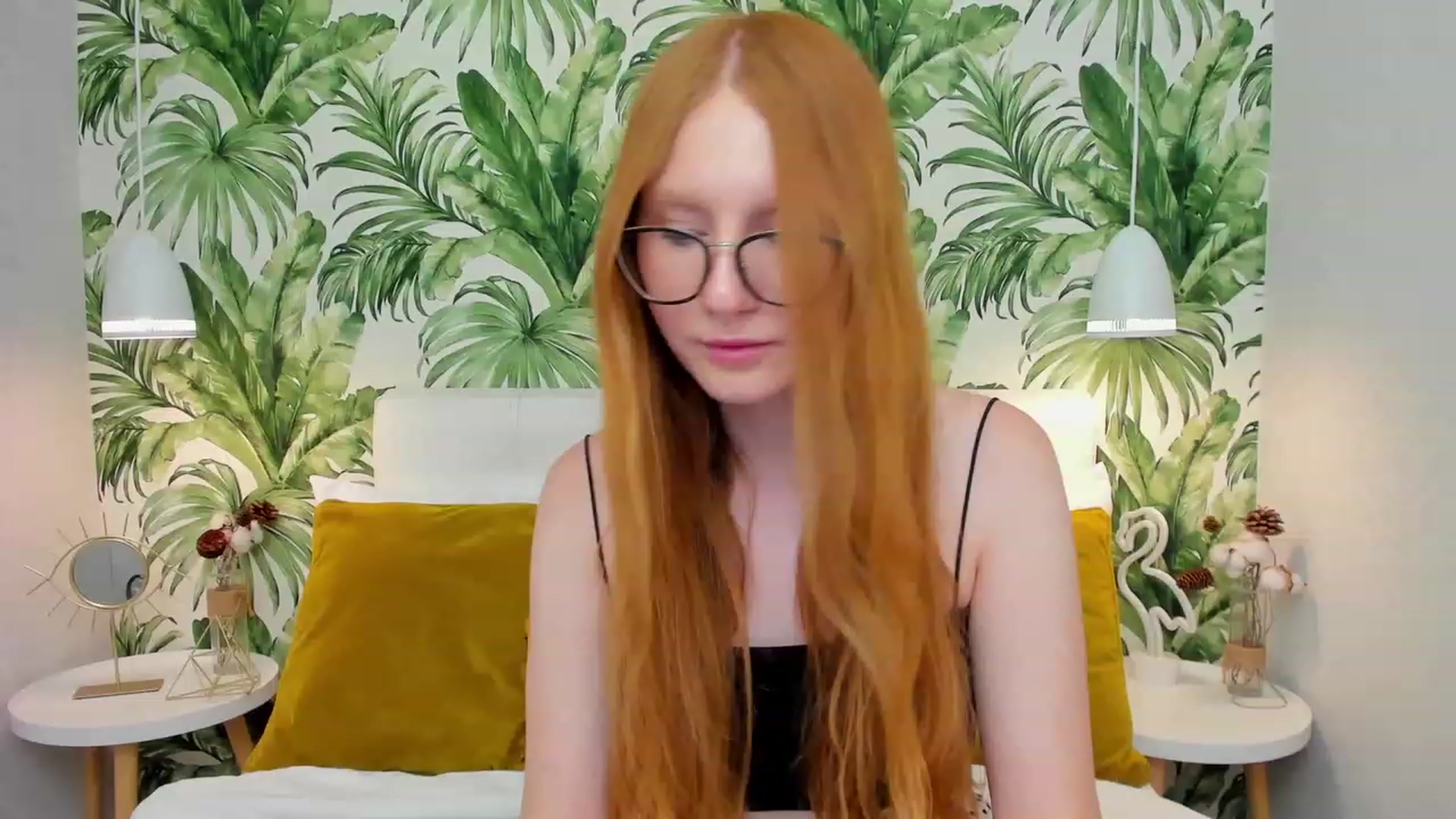 Gallery image thumbnail from MiyaFoxy's myfreecams stream on, 06/25/2023, 15:16 image 9 of 20