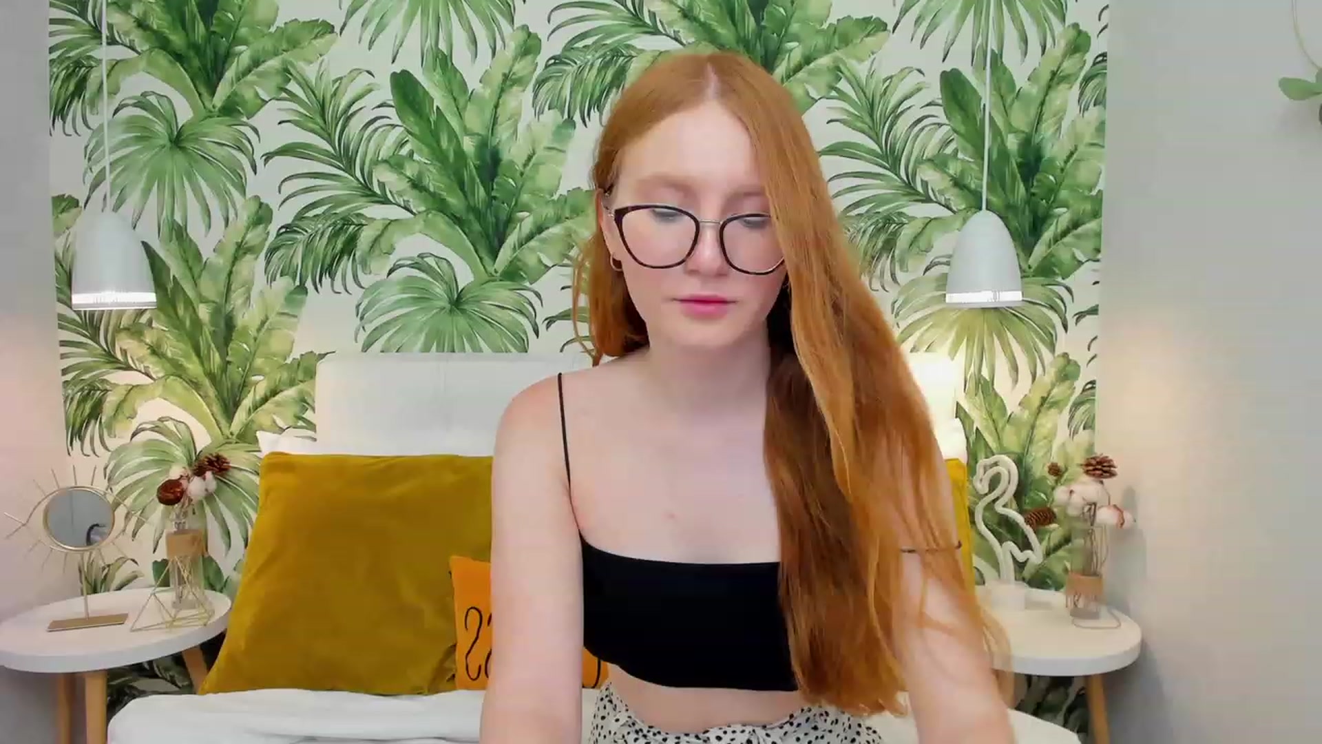 Gallery image thumbnail from MiyaFoxy's myfreecams stream on, 06/25/2023, 15:16 image 18 of 20