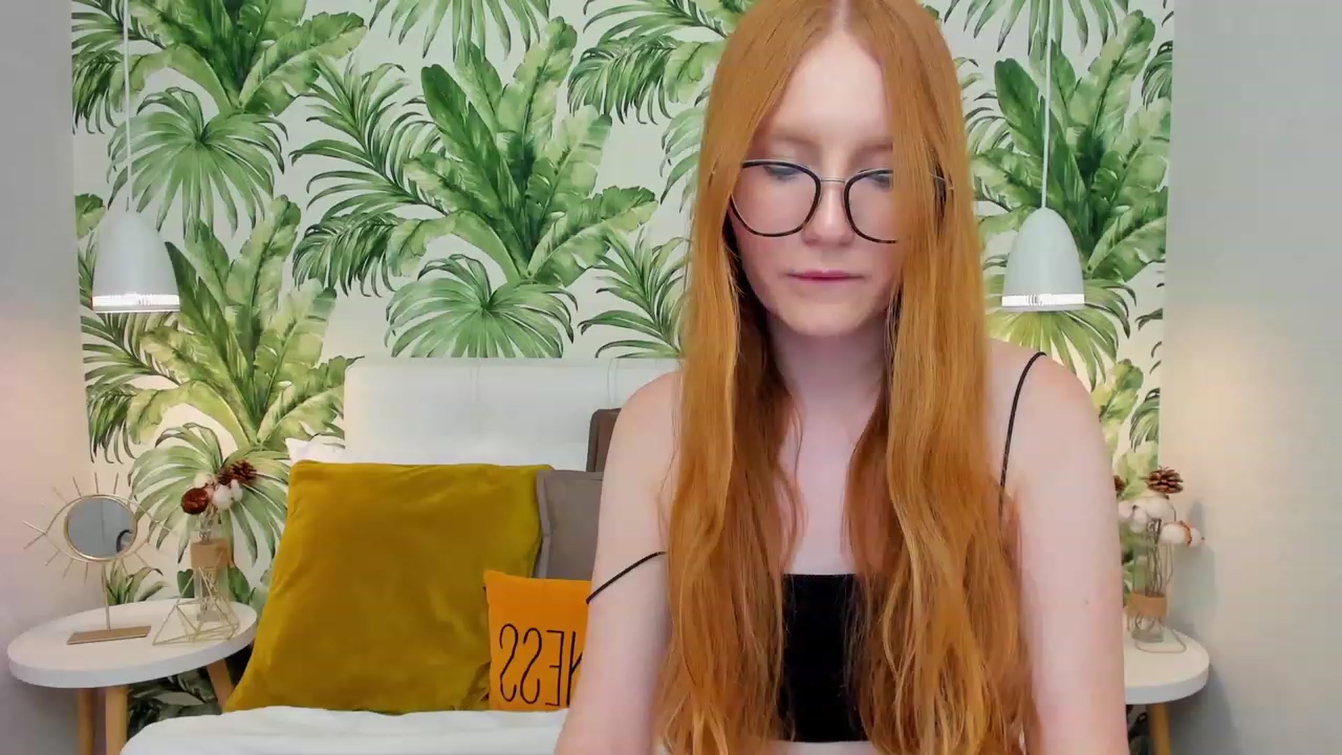Gallery image thumbnail from MiyaFoxy's myfreecams stream on, 06/25/2023, 15:16 image 11 of 20