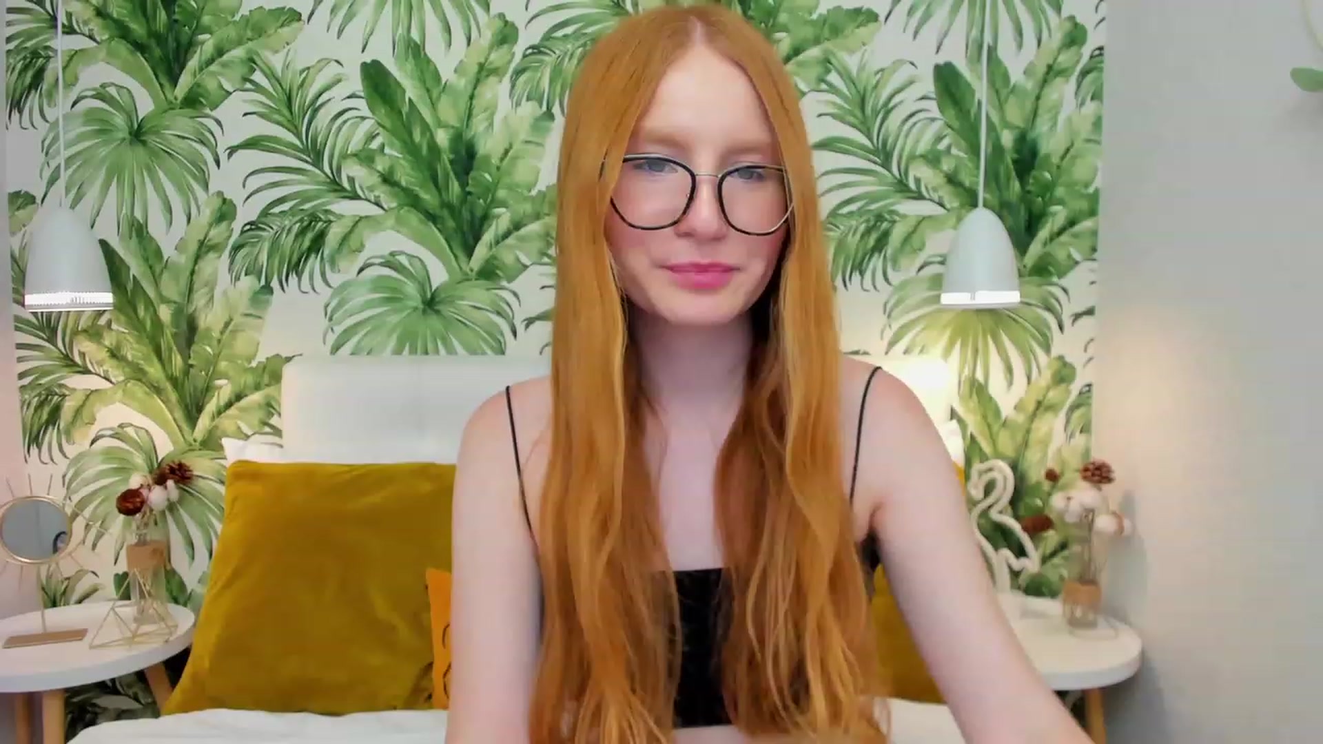 Gallery image thumbnail from MiyaFoxy's myfreecams stream on, 06/25/2023, 15:16 image 8 of 20