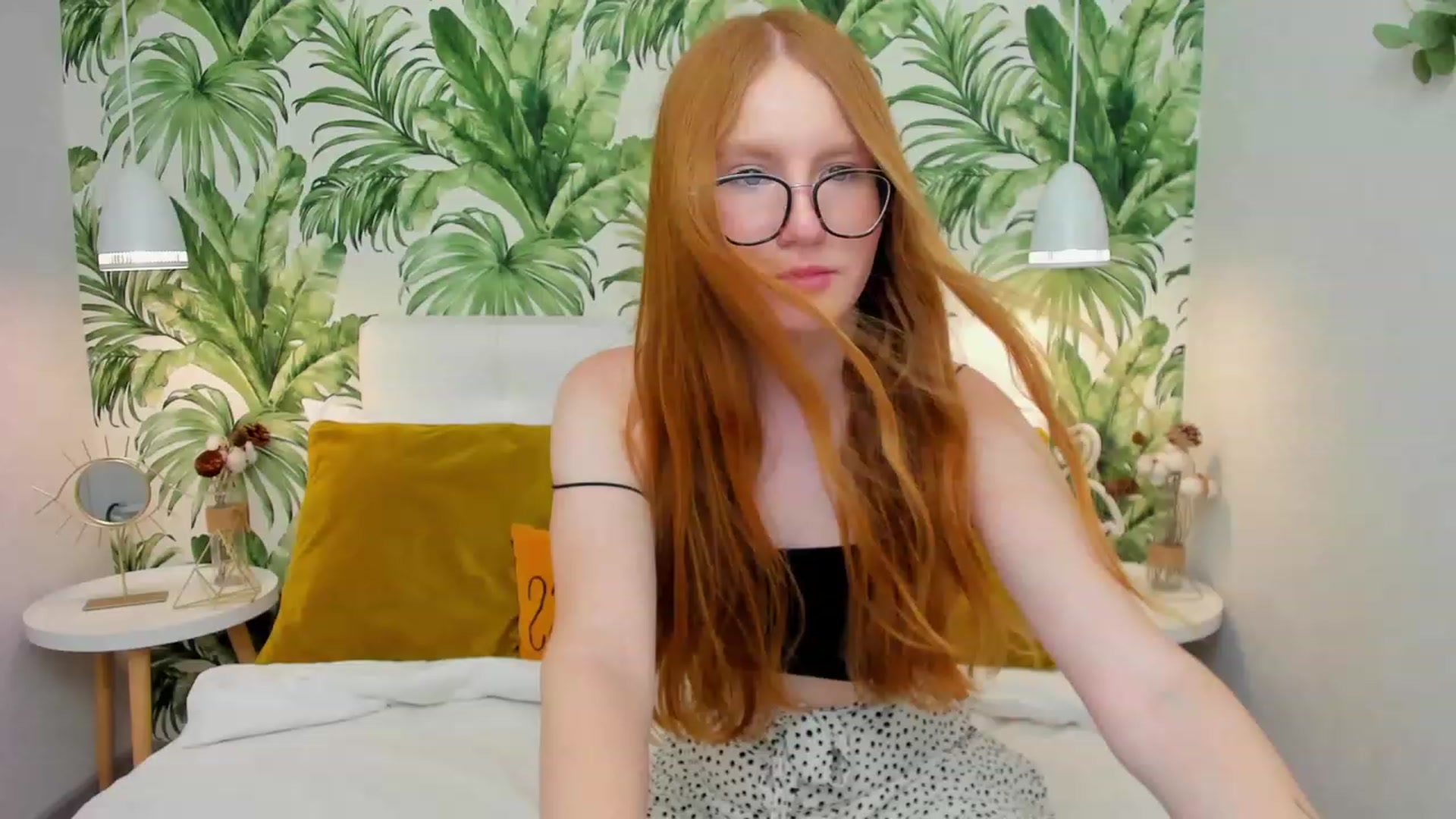 Gallery image thumbnail from MiyaFoxy's myfreecams stream on, 06/25/2023, 16:25 image 18 of 20