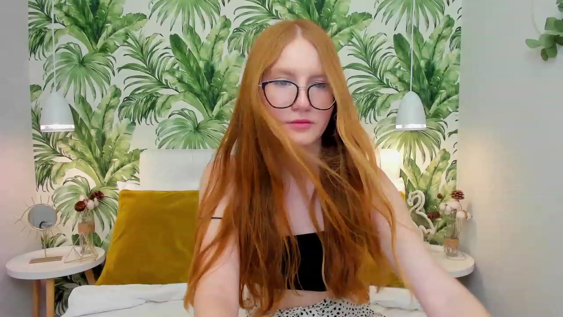 Gallery image thumbnail from MiyaFoxy's myfreecams stream on, 06/25/2023, 16:25 image 16 of 20