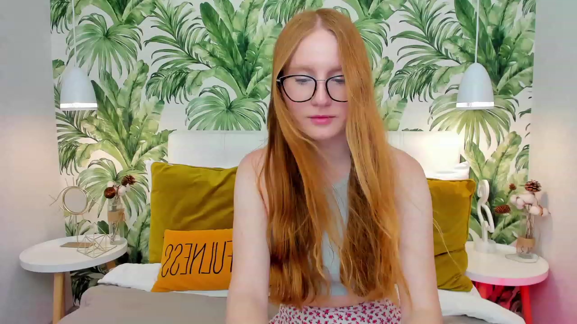 Gallery image thumbnail from MiyaFoxy's myfreecams stream on, 07/02/2023, 16:38 image 4 of 20