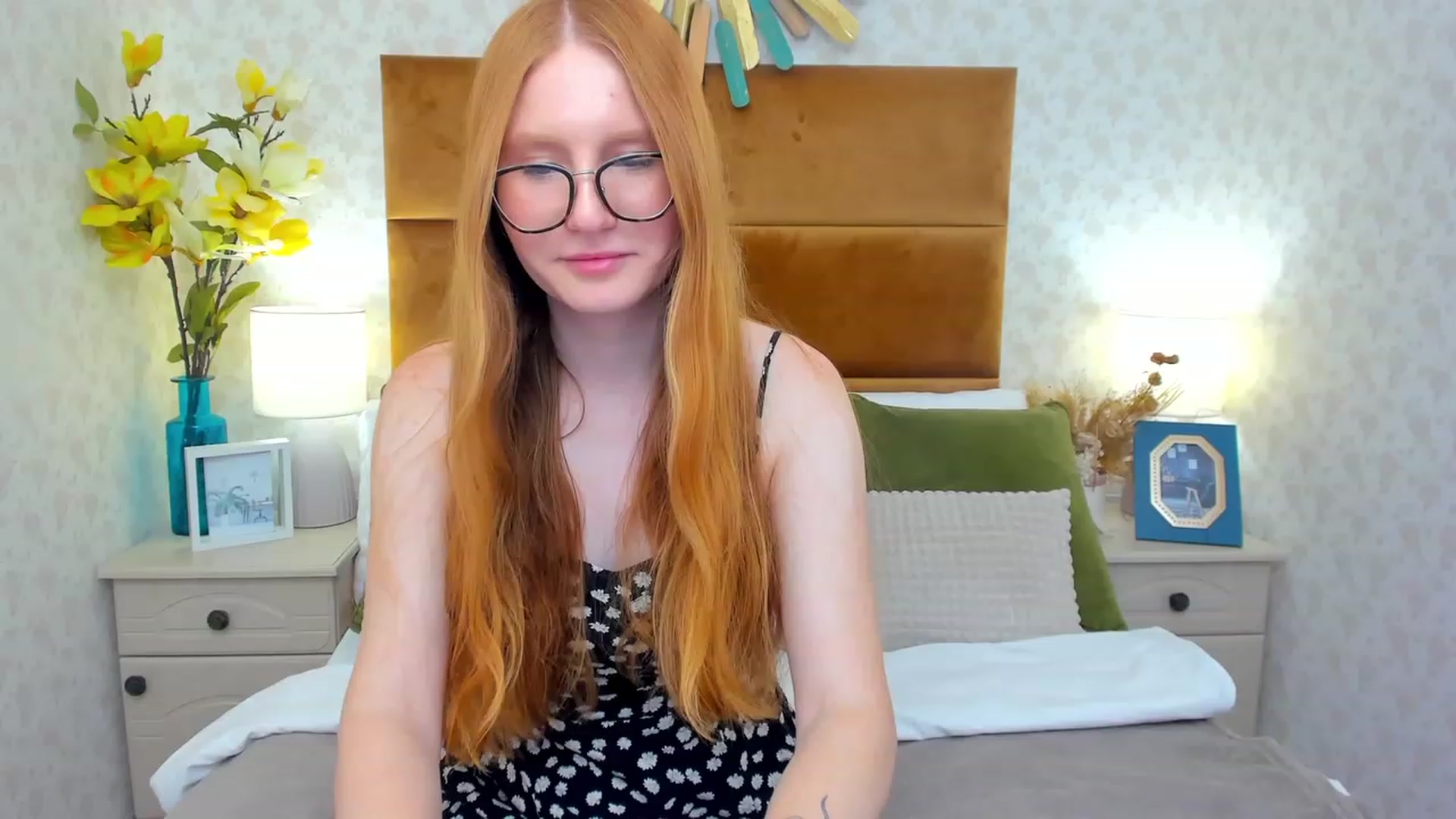 Gallery image thumbnail from MiyaFoxy's myfreecams stream on, 07/15/2023, 14:01 image 3 of 20