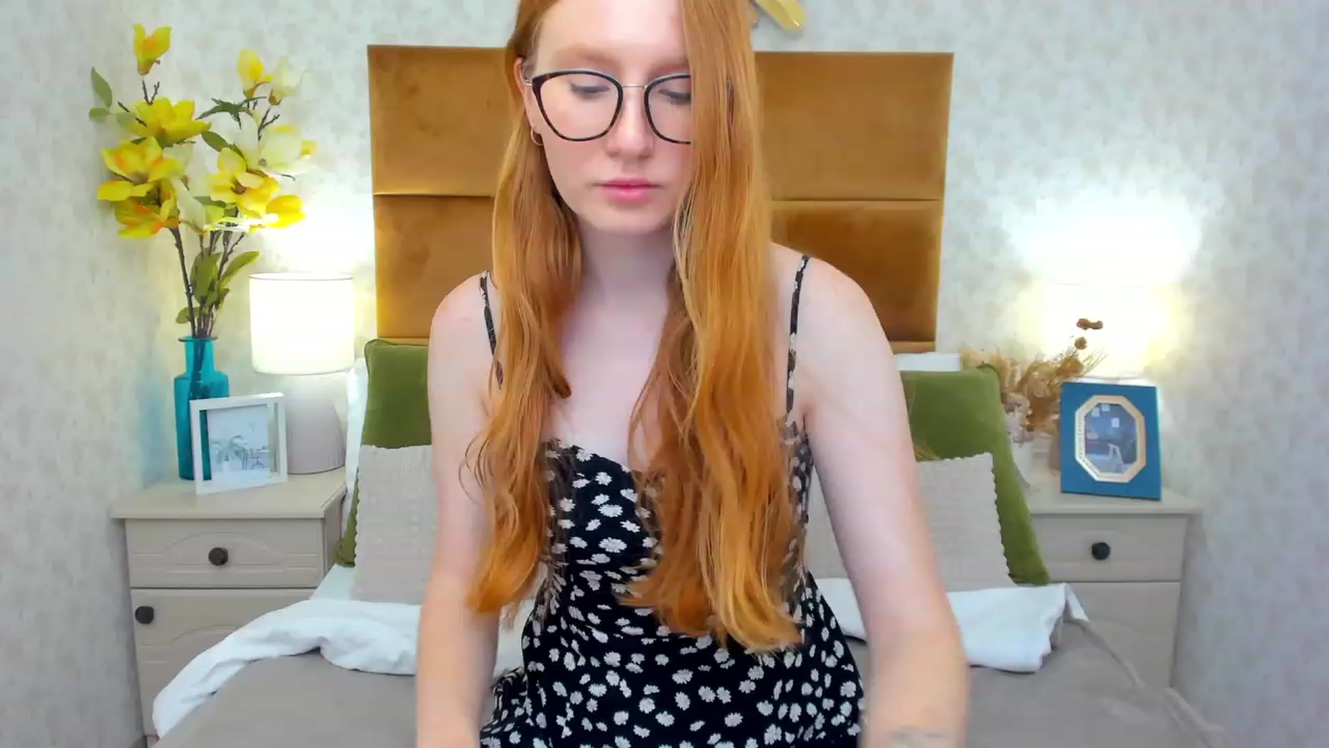 Gallery image thumbnail from MiyaFoxy's myfreecams stream on, 07/15/2023, 16:09 image 6 of 20