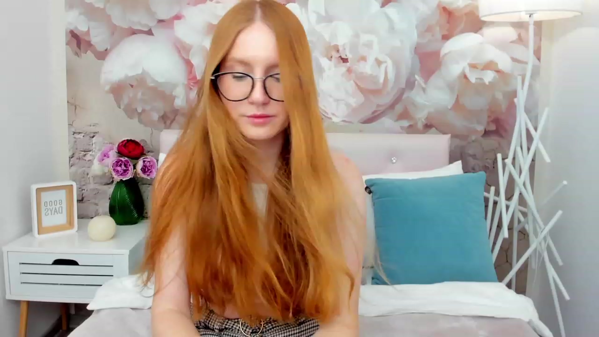 Gallery image thumbnail from MiyaFoxy's myfreecams stream on, 07/23/2023, 15:08 image 4 of 20