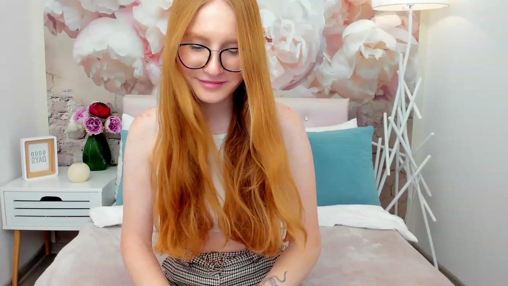 Gallery image thumbnail from MiyaFoxy's myfreecams stream on, 07/23/2023, 15:08 image 13 of 20