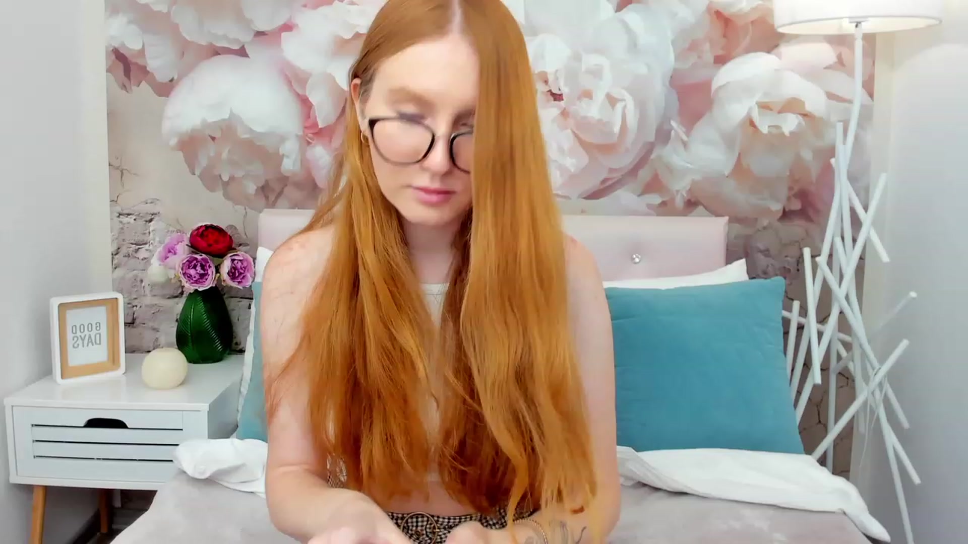 Gallery image thumbnail from MiyaFoxy's myfreecams stream on, 07/23/2023, 15:08 image 8 of 20
