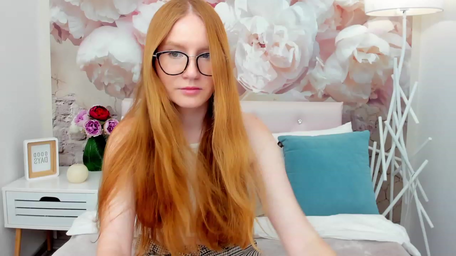 Gallery image thumbnail from MiyaFoxy's myfreecams stream on, 07/23/2023, 15:08 image 6 of 20