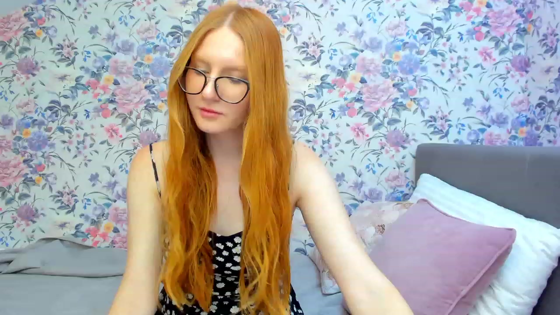 Gallery image thumbnail from MiyaFoxy's myfreecams stream on, 07/25/2023, 16:42 image 1 of 20