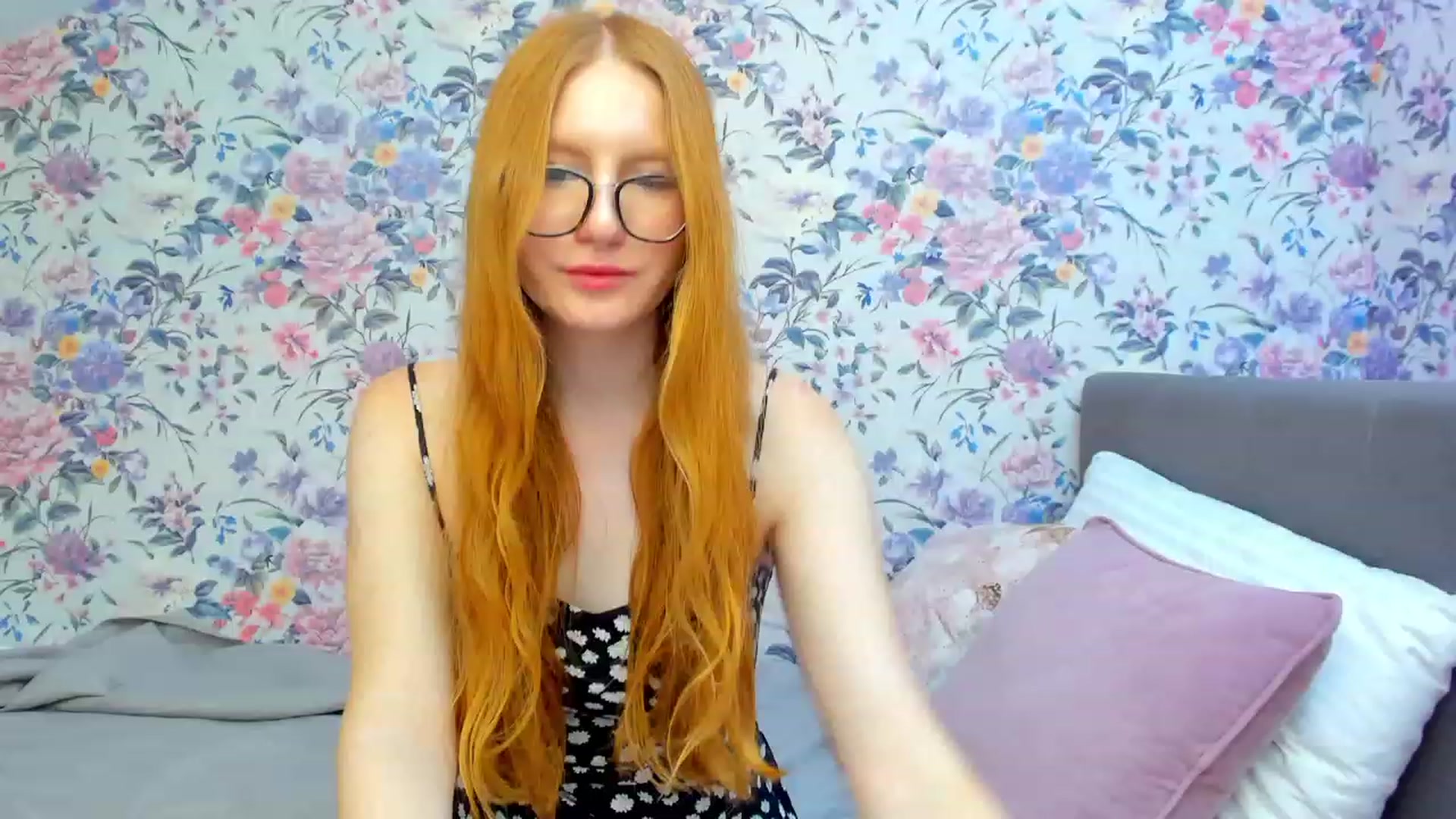 Gallery image thumbnail from MiyaFoxy's myfreecams stream on, 07/25/2023, 16:42 image 4 of 20