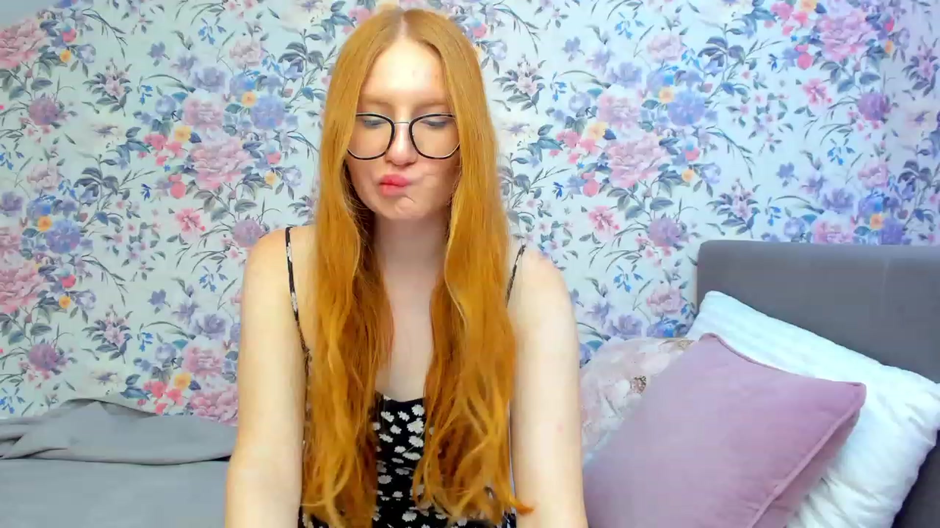 Gallery image thumbnail from MiyaFoxy's myfreecams stream on, 07/25/2023, 16:42 image 5 of 20