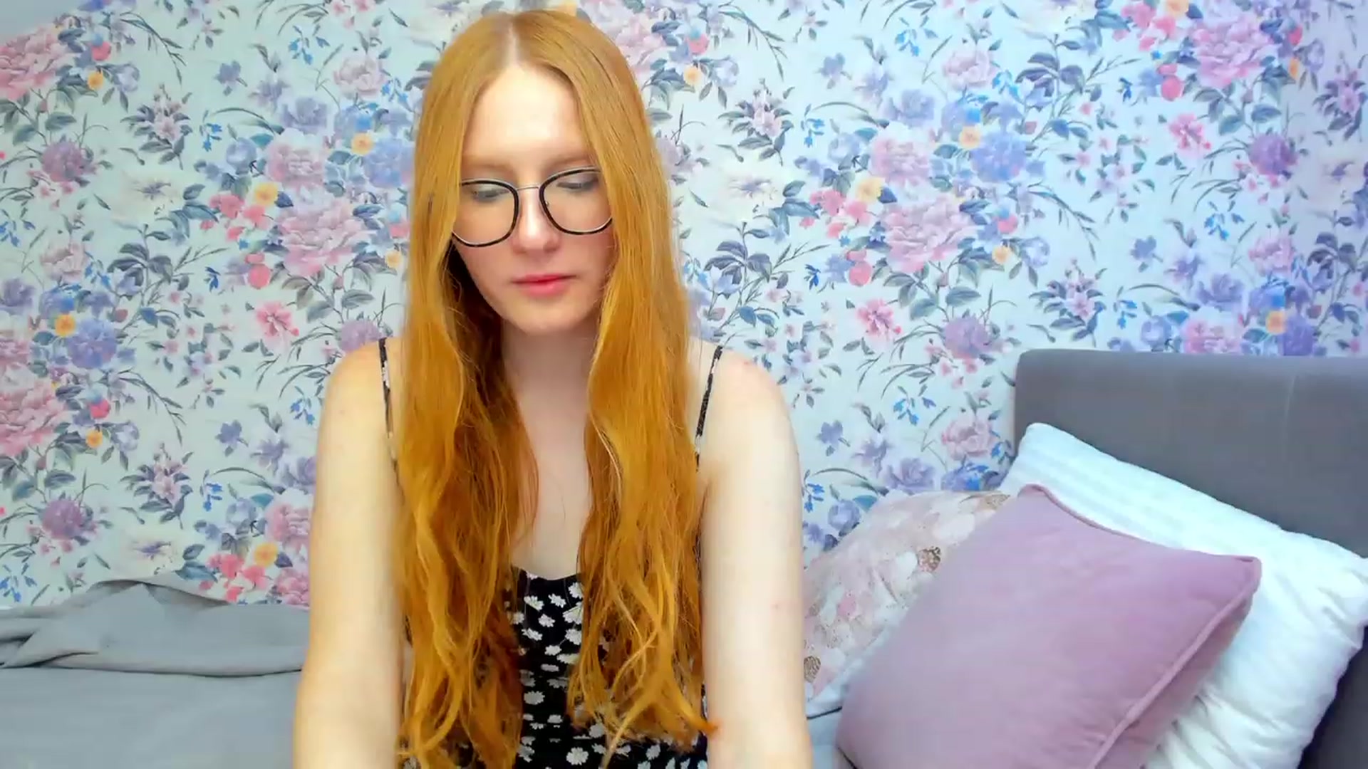 Gallery image thumbnail from MiyaFoxy's myfreecams stream on, 07/25/2023, 16:42 image 6 of 20
