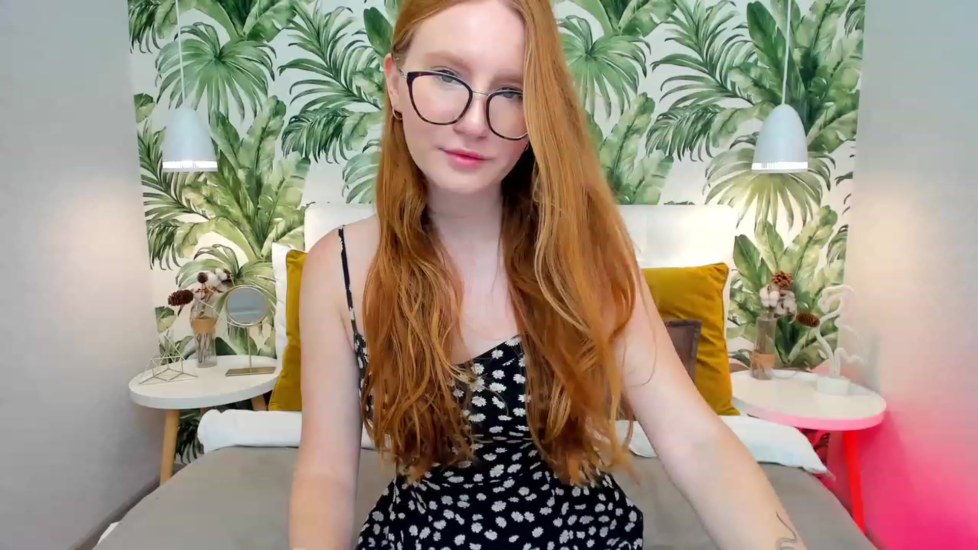 Gallery image thumbnail from MiyaFoxy's myfreecams stream on, 08/06/2023, 09:29 image 15 of 20