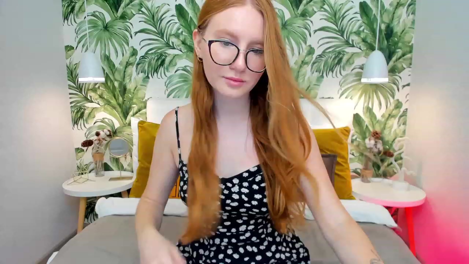 Gallery image thumbnail from MiyaFoxy's myfreecams stream on, 08/06/2023, 09:29 image 16 of 20