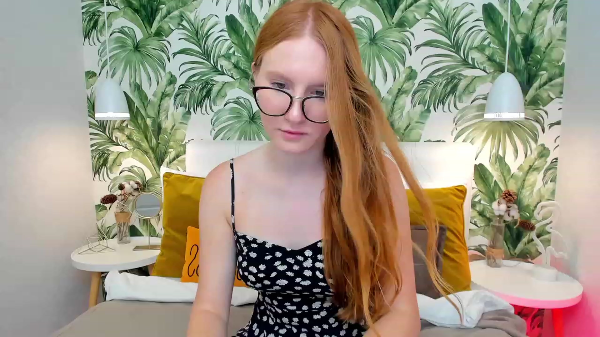 Gallery image thumbnail from MiyaFoxy's myfreecams stream on, 08/06/2023, 12:00 image 11 of 20