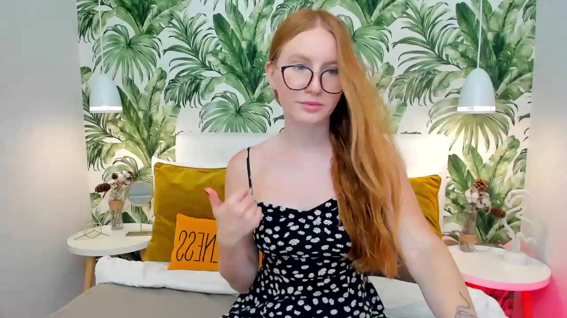 Gallery image thumbnail from MiyaFoxy's myfreecams stream on, 08/06/2023, 12:00 image 14 of 20