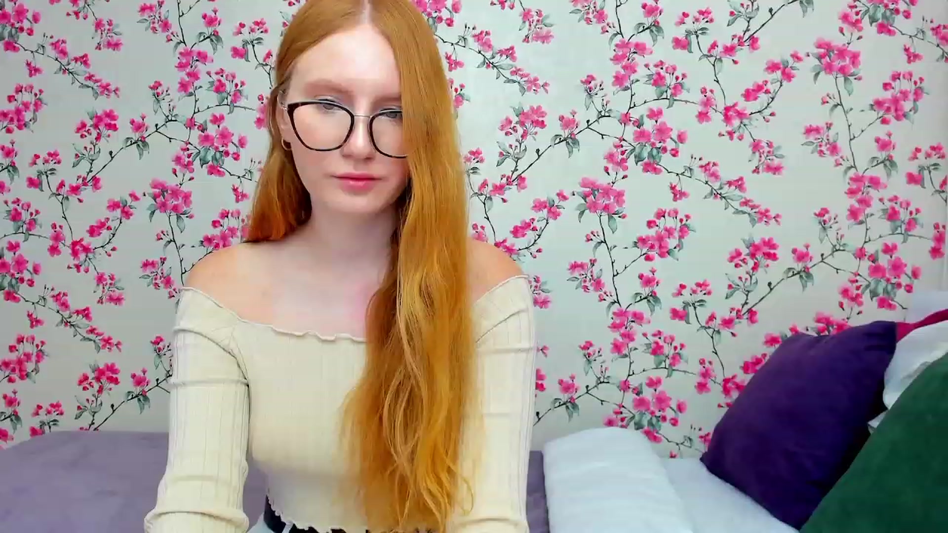 Gallery image thumbnail from MiyaFoxy's myfreecams stream on, 08/08/2023, 13:34 image 5 of 20