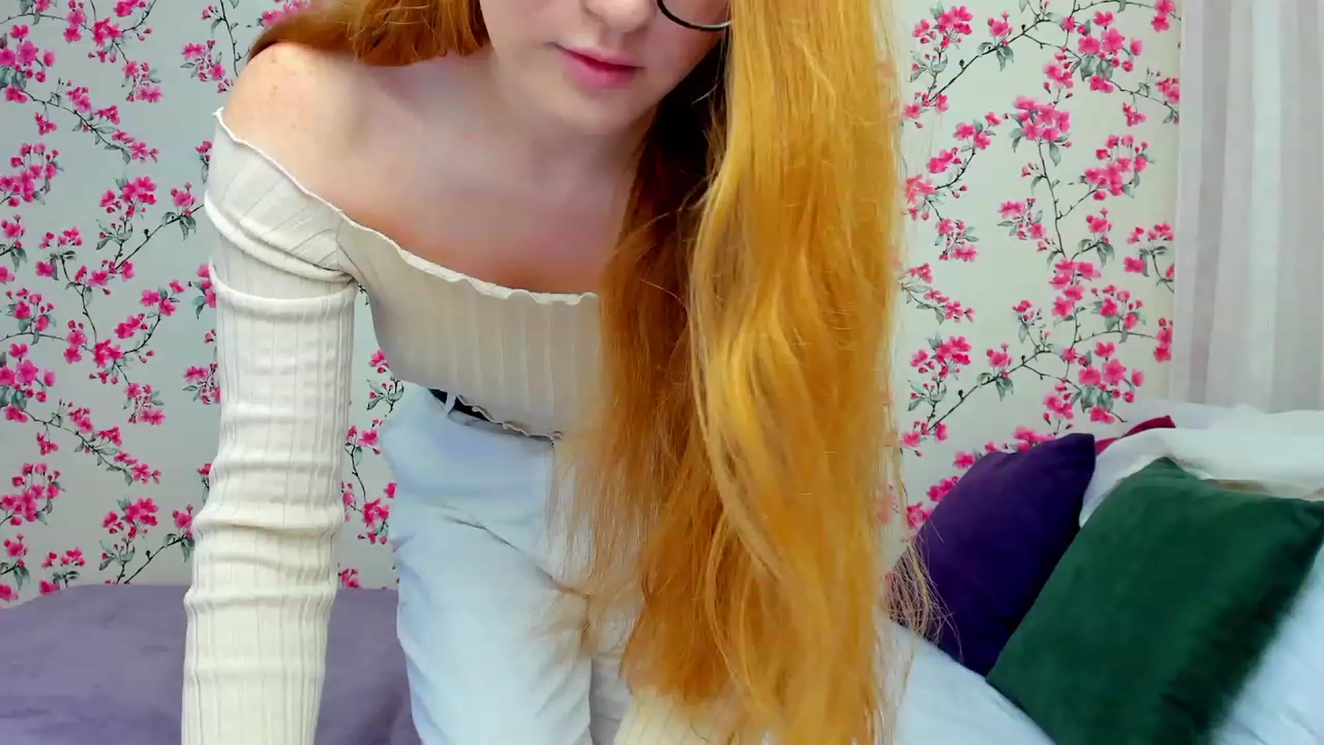 Gallery image thumbnail from MiyaFoxy's myfreecams stream on, 08/08/2023, 13:34 image 17 of 20