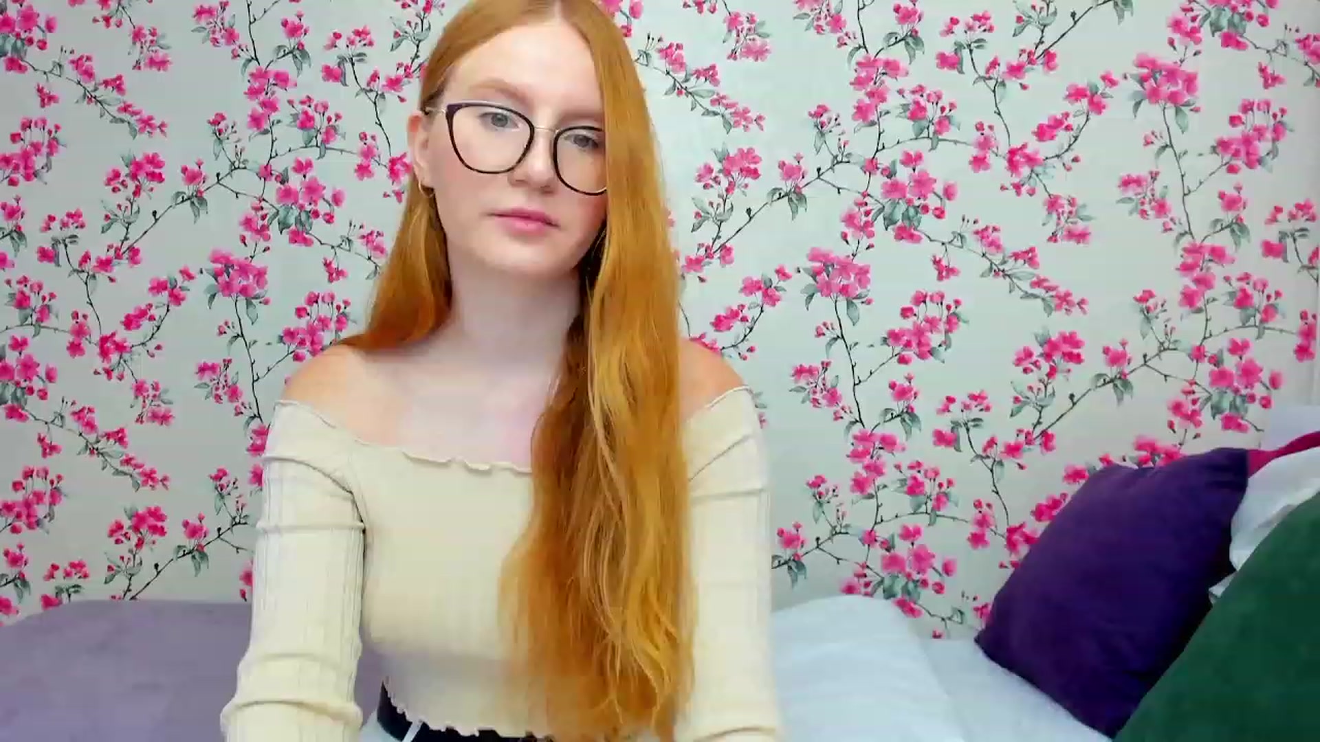 Gallery image thumbnail from MiyaFoxy's myfreecams stream on, 08/08/2023, 13:34 image 8 of 20